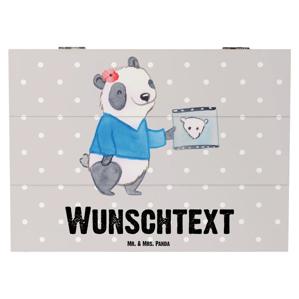 Personalisierte Holzkiste Neurologin Herz Schatulle Personalisiert, Aufbewahrungsbox mit Namen, Dekokiste mit Namen, Aufbewahrungsbox Personalisiert, Truhe Personalisiert, Geschenkbox Personalisiert, Holzkiste Personalisiert, Schatzkiste mit Namen, Erinnerungsbox Personalisiert, Kiste Personalisiert, GEschenkdose Personalisiert, Holzkiste mit Namen, Schatulle mit Namen, Schatzkiste Personalisiert, Erinnerungskiste Personalisiert, Kiste mit Namen, Erinnerungsbox mit Namen, mit Namen, Truhe mit Namen, Dekokiste Personalisiert, Beruf, Firma, Schenken, Mitarbeiter, Arbeitskollege, Danke, Kollegin, Geschenk, Kollege, Rente, Jubiläum, Abschied, Dankeschön, Ausbildung, Mediziner, Neurologin, Medizinstudium, Neurologie