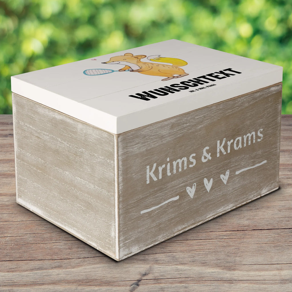 Personalised wooden chest Fox playing squash Erinnerungsbox Personalisiert, Erinnerungsbox mit Namen, Kiste Personalisiert, GEschenkdose Personalisiert, Dekokiste Personalisiert, Holzkiste Personalisiert, Truhe mit Namen, Holzkiste mit Namen, Kiste mit Namen, Truhe Personalisiert, Schatzkiste mit Namen, Schatulle mit Namen, Dekokiste mit Namen, Schatulle Personalisiert, mit Namen, Geschenkbox Personalisiert, Aufbewahrungsbox mit Namen, Schatzkiste Personalisiert, Aufbewahrungsbox Personalisiert, Erinnerungskiste Personalisiert, Geschenk, Schenken, Sport, Sportart, Hobby, Danke, Dankeschön, Auszeichnung, Gewinn, Sportler, Squash spielen, Ballsport, Squashhalle