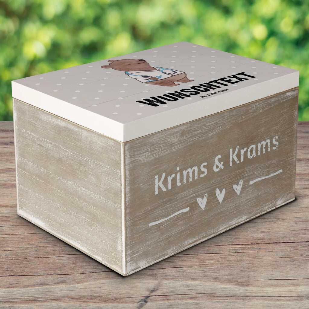 Personalizowane drewniane pudełko lekarz serce Schatzkiste Personalisiert, Truhe Personalisiert, Erinnerungsbox mit Namen, mit Namen, Geschenkbox Personalisiert, Truhe mit Namen, Erinnerungskiste Personalisiert, Holzkiste Personalisiert, Aufbewahrungsbox Personalisiert, Holzkiste mit Namen, GEschenkdose Personalisiert, Schatzkiste mit Namen, Kiste Personalisiert, Dekokiste Personalisiert, Schatulle mit Namen, Dekokiste mit Namen, Erinnerungsbox Personalisiert, Kiste mit Namen, Aufbewahrungsbox mit Namen, Schatulle Personalisiert, Beruf, Firma, Schenken, Mitarbeiter, Arbeitskollege, Danke, Kollegin, Geschenk, Kollege, Rente, Jubiläum, Abschied, Dankeschön, Ausbildung, Mediziner, Doktor, Doktortitel, Arzt, Medizinstudium, Arztpraxis, Hausarzt
