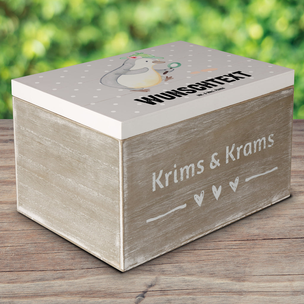 Personalizowane drewniane pudełko detektywka serce Kiste mit Namen, Truhe mit Namen, Erinnerungsbox Personalisiert, Schatzkiste Personalisiert, Schatzkiste mit Namen, Dekokiste mit Namen, Erinnerungsbox mit Namen, Aufbewahrungsbox mit Namen, Erinnerungskiste, Holzkiste mit Namen, Holzkiste Personalisiert, Erinnerungskiste Personalisiert, Truhe Personalisiert, Dekokiste Personalisiert, GEschenkdose personalisiert, mit Namen, Aufbewahrungsbox Personalisiert, Kiste Personalisiert, Schatulle mit Namen, Geschenkbox personalisiert, Schatulle Personalisiert, Beruf, Ausbildung, Jubiläum, Abschied, Rente, Kollege, Kollegin, Geschenk, Schenken, Arbeitskollege, Mitarbeiter, Firma, Danke, Dankeschön, Detektivin, Wirtschaftsdetektei, Agentin, Berufsdetektivin, Privatdetektei, Ermittlerin, Spurensuche, Detektivausbildung