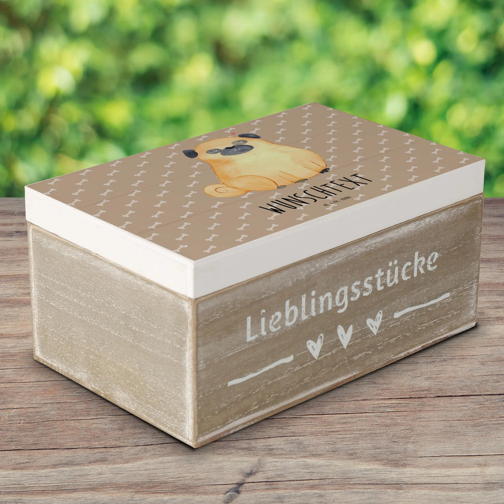 Personalizowane drewniane pudełko Mops Aufbewahrungsbox mit Namen, Schatzkiste Personalisiert, Schatulle mit Namen, Dekokiste Personalisiert, Dekokiste mit Namen, Erinnerungskiste Personalisiert, Schatzkiste mit Namen, Truhe Personalisiert, Kiste mit Namen, Geschenkbox Personalisiert, Holzkiste Personalisiert, Aufbewahrungsbox Personalisiert, Schatulle Personalisiert, Erinnerungsbox mit Namen, mit Namen, Truhe mit Namen, Kiste Personalisiert, Holzkiste mit Namen, Erinnerungsbox Personalisiert, GEschenkdose Personalisiert, Sprüche, Tierliebhaber, Hundebesitzer, Hund, Hunderasse, Hundemotiv, Haustier, Hundeliebe, Liebe, Mops