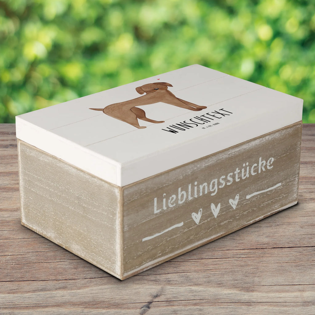 Personalisierte Holzkiste Hund Dogge mit Namen, Schatzkiste Personalisiert, Kiste mit Namen, Geschenkbox Personalisiert, Truhe Personalisiert, Dekokiste Personalisiert, Schatzkiste mit Namen, Erinnerungskiste Personalisiert, GEschenkdose Personalisiert, Holzkiste mit Namen, Kiste Personalisiert, Erinnerungsbox mit Namen, Schatulle Personalisiert, Truhe mit Namen, Aufbewahrungsbox mit Namen, Holzkiste Personalisiert, Dekokiste mit Namen, Aufbewahrungsbox Personalisiert, Schatulle mit Namen, Erinnerungsbox Personalisiert, Sprüche, Hund, Hunderasse, Hundebesitzer, Hundemotiv, Haustier, Tierliebhaber, Dogge, Hunde, Great Dane, Deutsche Dogge