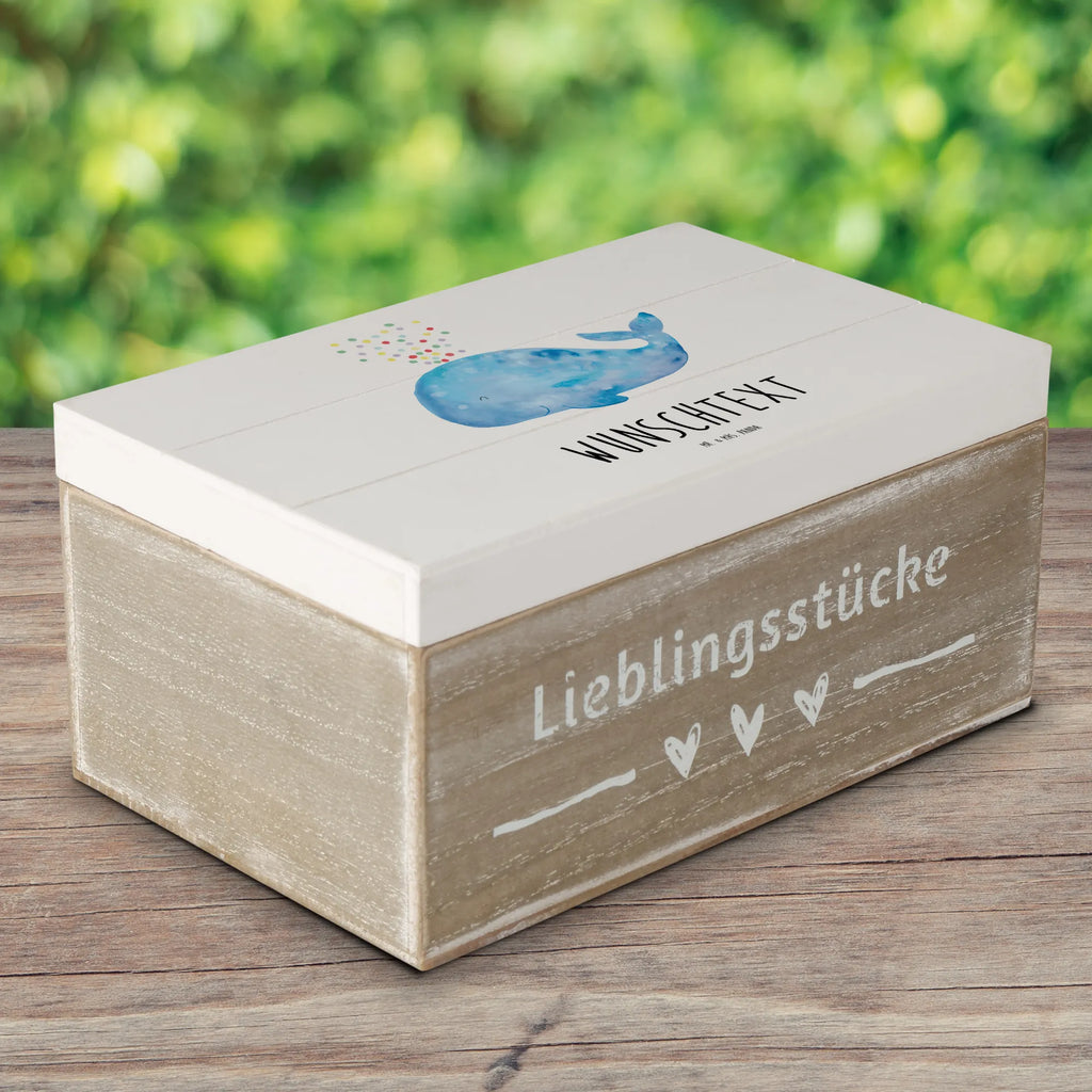 Personalised wooden chest whale confetti Erinnerungskiste, Kiste Personalisiert, mit Namen, Erinnerungsbox mit Namen, Holzkiste Personalisiert, Geschenkbox personalisiert, Schatzkiste mit Namen, Holzkiste mit Namen, Dekokiste mit Namen, Aufbewahrungsbox mit Namen, Aufbewahrungsbox Personalisiert, Schatulle Personalisiert, Dekokiste Personalisiert, Erinnerungsbox Personalisiert, Kiste mit Namen, Erinnerungskiste Personalisiert, GEschenkdose personalisiert, Schatzkiste Personalisiert, Truhe mit Namen, Schatulle mit Namen, Truhe Personalisiert, Meerestiere, Meer, Urlaub, Lebensabschnitt, Geburtstag, Motivation, Neuanfang, Wal, Trennung, Neustart, Diät, Konfetti, Wale, Abnehmen