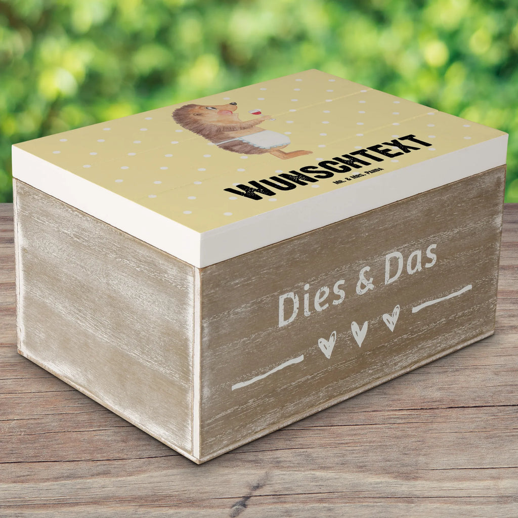 Personalizowane drewniane pudełko jeż wino Aufbewahrungsbox mit Namen, Holzkiste Personalisiert, Dekokiste mit Namen, GEschenkdose personalisiert, Schatzkiste Personalisiert, Schatulle mit Namen, Geschenkbox personalisiert, Schatulle Personalisiert, Kiste mit Namen, Truhe mit Namen, Erinnerungskiste, Erinnerungsbox Personalisiert, Aufbewahrungsbox Personalisiert, Erinnerungskiste Personalisiert, Truhe Personalisiert, Dekokiste Personalisiert, Erinnerungsbox mit Namen, mit Namen, Schatzkiste mit Namen, Holzkiste mit Namen, Kiste Personalisiert, Tiermotive, Gute Laune, lustige Sprüche, Tiere, Geschenk Weinliebhaber, Weißwein, Weinglas, Wein trinken, Rotwein, Geschenk Weintrinker, Igel, Wein Spruch, Wein Deko