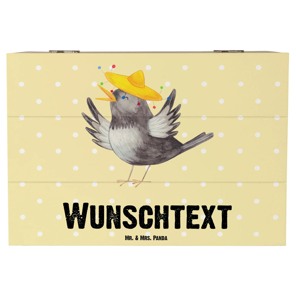 Personalizowane drewniane pudełko kruk Sombrero GEschenkdose Personalisiert, Schatzkiste mit Namen, Dekokiste mit Namen, Schatulle Personalisiert, Geschenkbox Personalisiert, Holzkiste Personalisiert, Truhe mit Namen, Kiste Personalisiert, Truhe Personalisiert, Holzkiste mit Namen, Schatulle mit Namen, Aufbewahrungsbox Personalisiert, Erinnerungsbox mit Namen, Schatzkiste Personalisiert, Erinnerungskiste Personalisiert, mit Namen, Dekokiste Personalisiert, Kiste mit Namen, Erinnerungsbox Personalisiert, Aufbewahrungsbox mit Namen, Lustige Sprüche, Tiere, Tiermotive, Gute Laune, Vogel, Rabe, Glück Spruch, glücklich sein, Froh, Elster, Vögel, Fröhlich sein, Motivation, Spruch Positiv