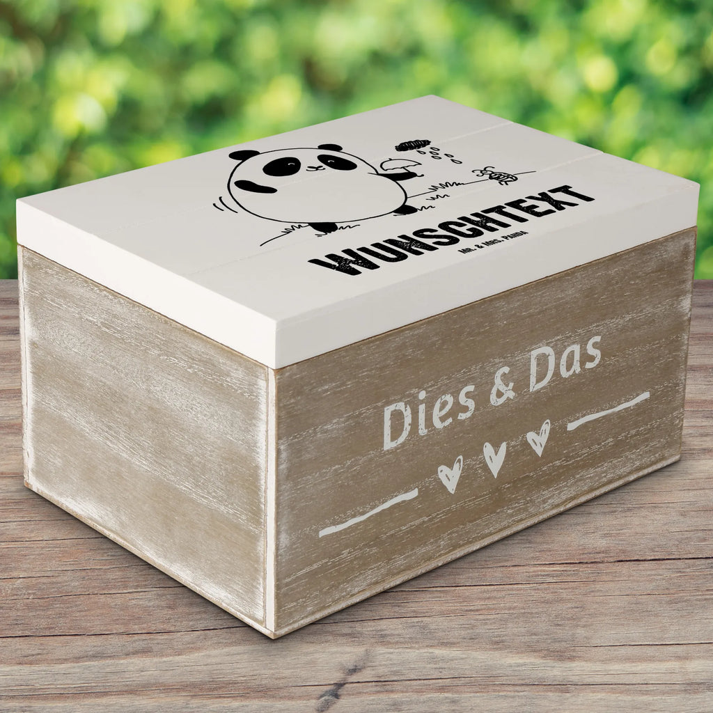Personalisierte Holzkiste Panda Zusammenhalt Schatulle mit Namen, Aufbewahrungsbox mit Namen, Kiste mit Namen, Truhe Personalisiert, Schatzkiste mit Namen, Kiste Personalisiert, Truhe mit Namen, Holzkiste Personalisiert, Dekokiste Personalisiert, Holzkiste mit Namen, Erinnerungskiste, Aufbewahrungsbox Personalisiert, GEschenkdose personalisiert, Dekokiste mit Namen, Schatulle Personalisiert, Erinnerungsbox mit Namen, Erinnerungskiste Personalisiert, Erinnerungsbox Personalisiert, mit Namen, Schatzkiste Personalisiert, Geschenkbox personalisiert