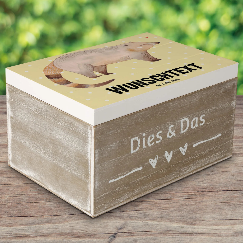 Personalizowane drewniane pudełko Koati mit Namen, Schatzkiste Personalisiert, Holzkiste Personalisiert, Aufbewahrungsbox mit Namen, Schatzkiste mit Namen, Holzkiste mit Namen, Dekokiste Personalisiert, Erinnerungsbox Personalisiert, Erinnerungsbox mit Namen, Kiste Personalisiert, Dekokiste mit Namen, Schatulle mit Namen, Aufbewahrungsbox Personalisiert, Truhe Personalisiert, GEschenkdose Personalisiert, Geschenkbox Personalisiert, Truhe mit Namen, Kiste mit Namen, Erinnerungskiste Personalisiert, Schatulle Personalisiert, Lustige Sprüche, Tiere, Tiermotive, Gute Laune, Rüsselbär, Bär, Nasenbär, Nasenbären