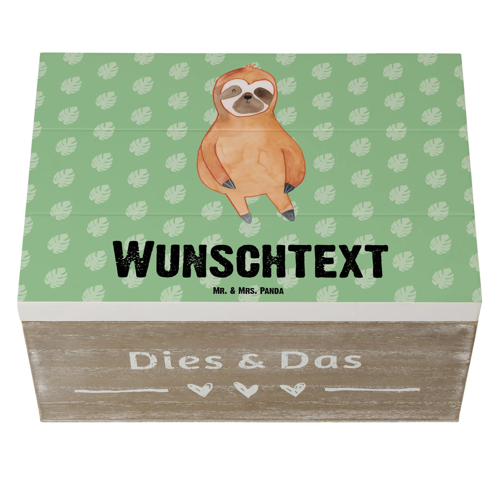 Personalizowane drewniane pudełko leniwiec Zadowolony Geschenkbox Personalisiert, Aufbewahrungsbox Personalisiert, Schatzkiste Personalisiert, Schatulle mit Namen, Kiste mit Namen, GEschenkdose Personalisiert, mit Namen, Truhe Personalisiert, Dekokiste mit Namen, Dekokiste Personalisiert, Holzkiste Personalisiert, Holzkiste mit Namen, Erinnerungsbox Personalisiert, Kiste Personalisiert, Schatzkiste mit Namen, Schatulle Personalisiert, Erinnerungskiste Personalisiert, Aufbewahrungsbox mit Namen, Erinnerungsbox mit Namen, Truhe mit Namen, Faultier, Faultier Deko, Faultier Geschenk, faul, Zufrieden, Lieblingstier, Zufriedenheit, Frieden, Gelassenheit, Happy, Glück, glücklich, Pause, Faultiere, Relaxen, Ruhe