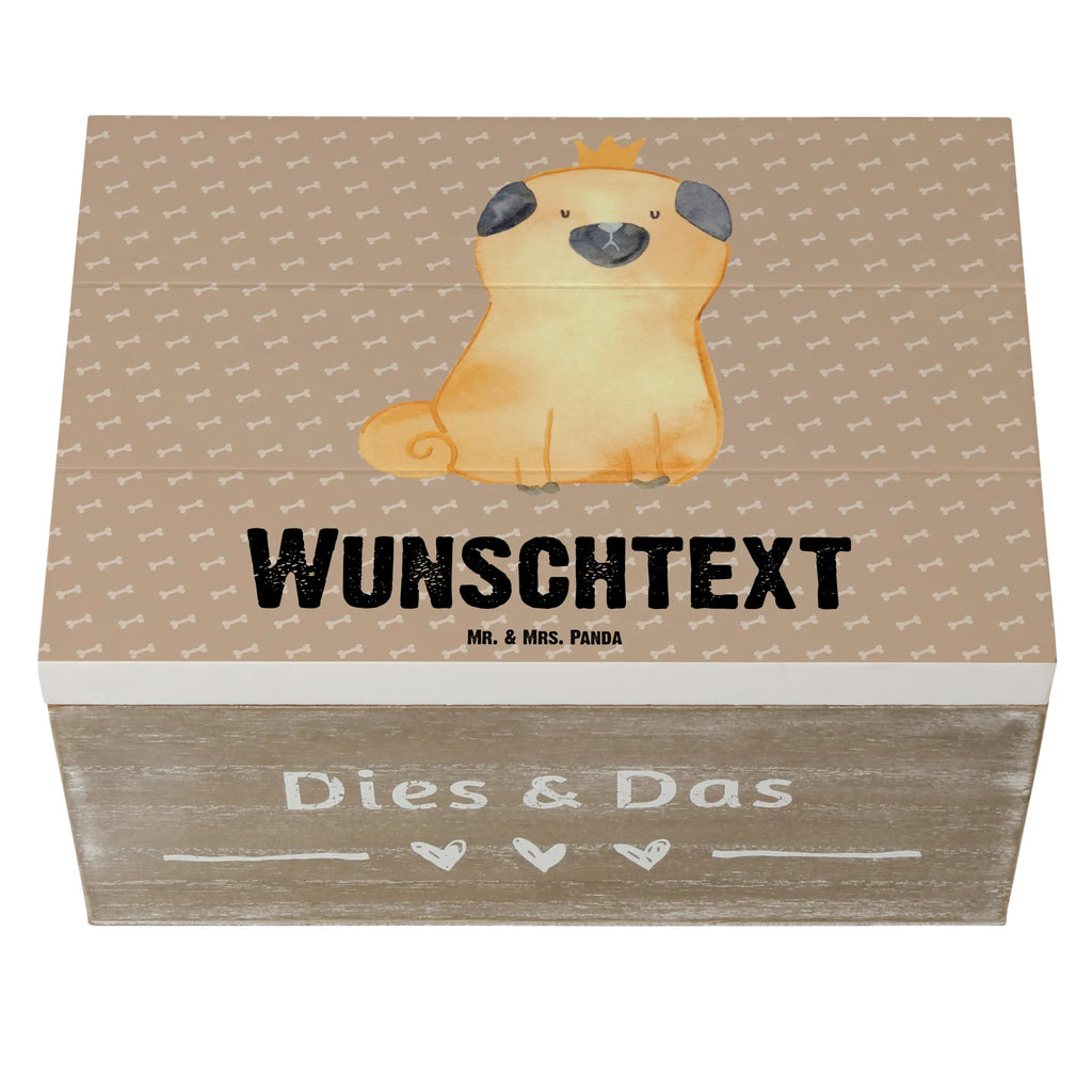 Personalizowane drewniane pudełko mops korona Aufbewahrungsbox Personalisiert, Holzkiste Personalisiert, mit Namen, Kiste Personalisiert, Kiste mit Namen, Geschenkbox Personalisiert, Dekokiste mit Namen, Erinnerungsbox Personalisiert, Schatzkiste Personalisiert, Aufbewahrungsbox mit Namen, Erinnerungskiste Personalisiert, Dekokiste Personalisiert, Holzkiste mit Namen, Truhe mit Namen, Erinnerungsbox mit Namen, Schatulle Personalisiert, Schatulle mit Namen, Truhe Personalisiert, GEschenkdose Personalisiert, Schatzkiste mit Namen, Tierliebhaber, Haustier, Hund, Hundemotiv, Sprüche, Hundebesitzer, Hunderasse, Mops, Allergisch, Hundebesitzer. Spruch, Hausregel, Kinderlos, Lustig