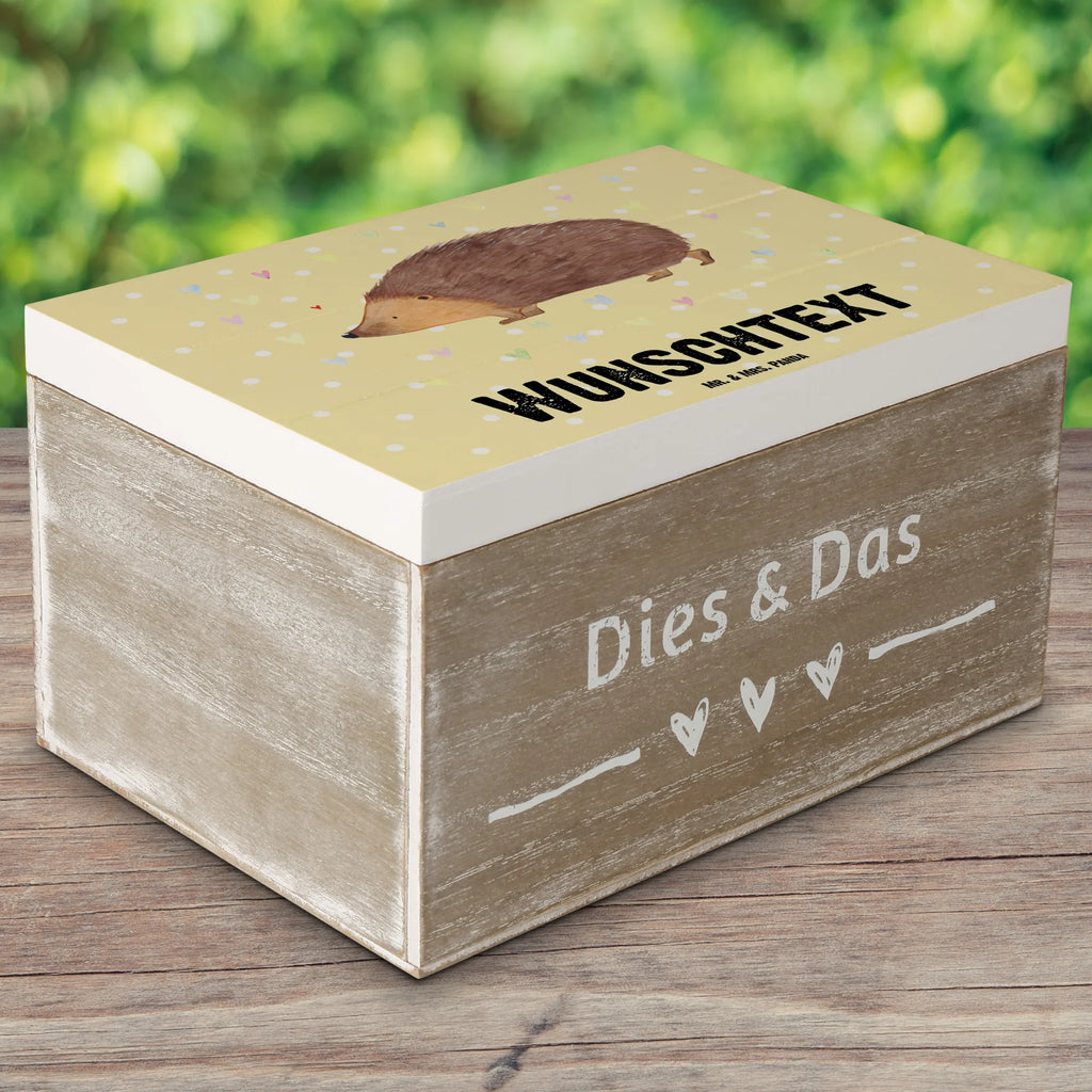 Personalised wooden chest Hedgehog hearts Schatzkiste Personalisiert, Schatzkiste mit Namen, Erinnerungskiste Personalisiert, Erinnerungsbox mit Namen, Erinnerungsbox Personalisiert, Holzkiste mit Namen, Dekokiste Personalisiert, Dekokiste mit Namen, Schatulle Personalisiert, Truhe Personalisiert, mit Namen, Aufbewahrungsbox mit Namen, GEschenkdose Personalisiert, Kiste Personalisiert, Schatulle mit Namen, Kiste mit Namen, Holzkiste Personalisiert, Aufbewahrungsbox Personalisiert, Truhe mit Namen, Geschenkbox Personalisiert, Lustige Sprüche, Tiere, Tiermotive, Gute Laune, Liebe, Leben, Kuss, Herzen, Herz, Vertrauen, Igel