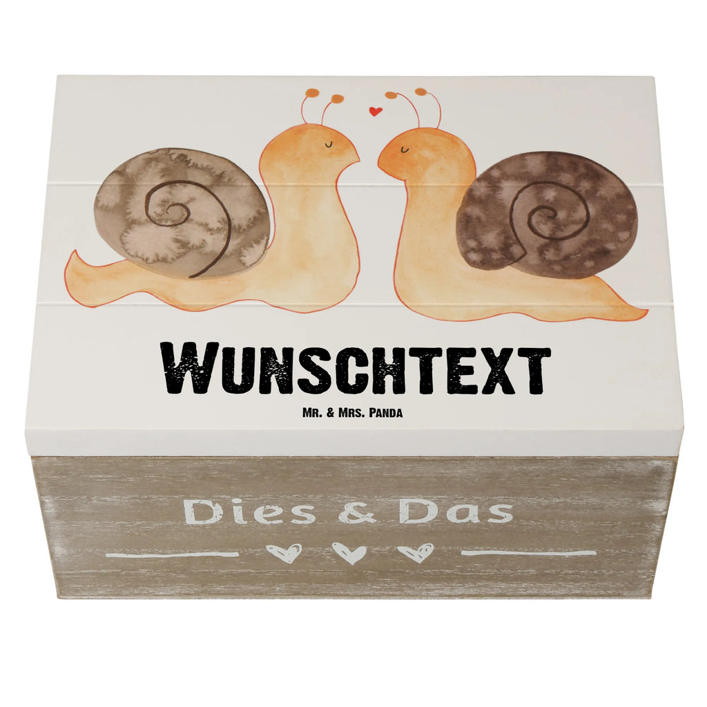 Personalisierte Holzkiste Schnecken Liebe Schatulle mit Namen, Dekokiste Personalisiert, Schatzkiste mit Namen, Erinnerungskiste, Holzkiste Personalisiert, Truhe mit Namen, mit Namen, Dekokiste mit Namen, Erinnerungskiste Personalisiert, Schatzkiste Personalisiert, Schatulle Personalisiert, GEschenkdose personalisiert, Aufbewahrungsbox mit Namen, Truhe Personalisiert, Holzkiste mit Namen, Kiste mit Namen, Geschenkbox personalisiert, Erinnerungsbox Personalisiert, Kiste Personalisiert, Aufbewahrungsbox Personalisiert, Erinnerungsbox mit Namen, Liebe, Partner, Freund, Freundin, Ehemann, Ehefrau, Heiraten, Verlobung, Heiratsantrag, Liebesgeschenk, Jahrestag, Hocheitstag