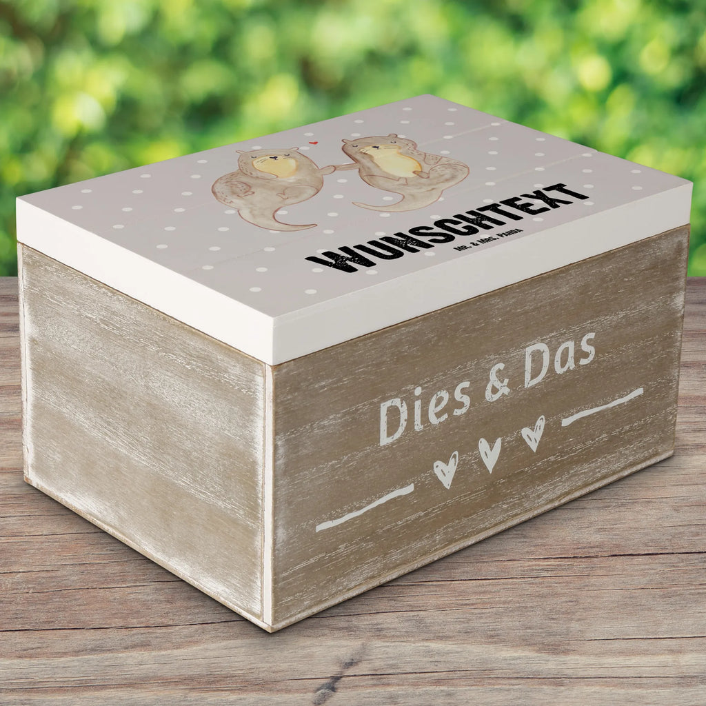 Personalised wooden chest otter holding hands Aufbewahrungsbox mit Namen, Holzkiste mit Namen, Schatzkiste mit Namen, Geschenkbox Personalisiert, GEschenkdose Personalisiert, Dekokiste Personalisiert, Truhe Personalisiert, Truhe mit Namen, Schatzkiste Personalisiert, Schatulle mit Namen, Dekokiste mit Namen, Kiste Personalisiert, Schatulle Personalisiert, Erinnerungsbox Personalisiert, Erinnerungsbox mit Namen, Aufbewahrungsbox Personalisiert, Holzkiste Personalisiert, Erinnerungskiste Personalisiert, Kiste mit Namen, mit Namen, Otter, Fischotter, Seeotter, Otter Seeotter See Otter