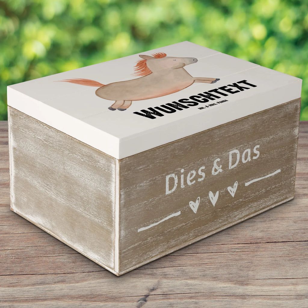 Personalizowane drewniane pudełko koń skakać Dekokiste mit Namen, Erinnerungsbox mit Namen, Kiste mit Namen, Kiste Personalisiert, Geschenkbox Personalisiert, Truhe mit Namen, Aufbewahrungsbox Personalisiert, Schatulle mit Namen, Schatzkiste Personalisiert, Schatzkiste mit Namen, Truhe Personalisiert, Erinnerungskiste Personalisiert, Erinnerungsbox Personalisiert, Holzkiste Personalisiert, Holzkiste mit Namen, Dekokiste Personalisiert, Aufbewahrungsbox mit Namen, mit Namen, GEschenkdose Personalisiert, Schatulle Personalisiert, Landwirtin, Bauernhof, Hoftiere, Landwirt, Ausreiten, Pferde, Pony, Reiten, Stall, Pferdebesitzer, Pferd, Pferdestall