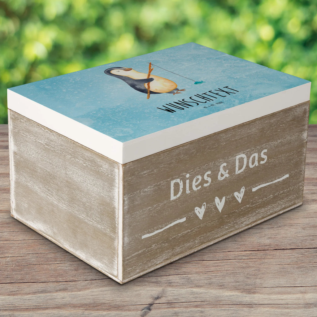 Personalizowane drewniane pudełko Pingwin Wędkarz Dekokiste mit Namen, Aufbewahrungsbox mit Namen, Schatzkiste mit Namen, Kiste Personalisiert, Geschenkbox personalisiert, Holzkiste mit Namen, Schatzkiste Personalisiert, Truhe Personalisiert, Erinnerungsbox mit Namen, Schatulle mit Namen, Erinnerungsbox Personalisiert, Holzkiste Personalisiert, GEschenkdose personalisiert, Schatulle Personalisiert, Erinnerungskiste, Aufbewahrungsbox Personalisiert, Truhe mit Namen, Kiste mit Namen, Dekokiste Personalisiert, Erinnerungskiste Personalisiert, mit Namen, Pinguin, Wochenende, Angler, Planer, Geschenk, Motivation, Plan, Tagesplan, Neustart, Tagträume, Geschenkidee, Angeln, Pinguine, Urlaub, Freundinnen, Hobby
