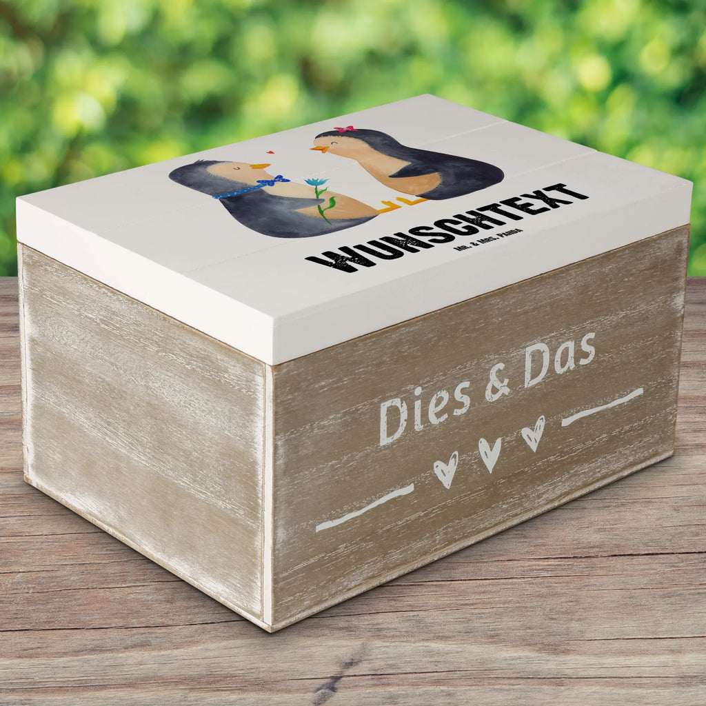 Personalizowane drewniane pudełko Pingwin para Schatzkiste Personalisiert, Aufbewahrungsbox Personalisiert, Holzkiste mit Namen, Schatzkiste mit Namen, GEschenkdose Personalisiert, mit Namen, Aufbewahrungsbox mit Namen, Kiste Personalisiert, Geschenkbox Personalisiert, Erinnerungsbox Personalisiert, Truhe Personalisiert, Schatulle mit Namen, Schatulle Personalisiert, Dekokiste Personalisiert, Truhe mit Namen, Kiste mit Namen, Erinnerungskiste Personalisiert, Erinnerungsbox mit Namen, Holzkiste Personalisiert, Dekokiste mit Namen, Pinguin, Liebespaar, Große Liebe, Traumpaar, Hochzeit, Verlobung, Liebesgeschenk, Jahrestag, Hochzeitstag, Hochzeitsgeschenk, Liebe, Pinguine, Liebesbeweis