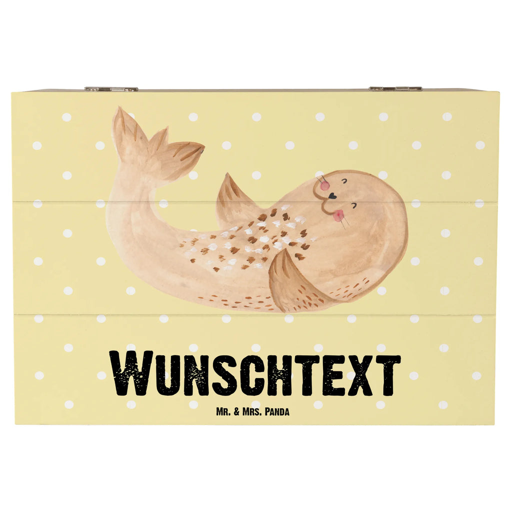 Personalisierte Holzkiste Robbe liegend Schatulle mit Namen, Schatzkiste mit Namen, mit Namen, Holzkiste mit Namen, Kiste Personalisiert, Aufbewahrungsbox Personalisiert, Geschenkbox Personalisiert, Dekokiste Personalisiert, Kiste mit Namen, Erinnerungsbox mit Namen, Erinnerungskiste Personalisiert, Schatzkiste Personalisiert, Erinnerungsbox Personalisiert, Holzkiste Personalisiert, Aufbewahrungsbox mit Namen, Truhe Personalisiert, GEschenkdose Personalisiert, Truhe mit Namen, Dekokiste mit Namen, Schatulle Personalisiert, Lustige Sprüche, Tiere, Tiermotive, Gute Laune, Nordsee, Seehund, Robbe, Meerestier, Strand, Lachen, Freude, Ostsee, Robben