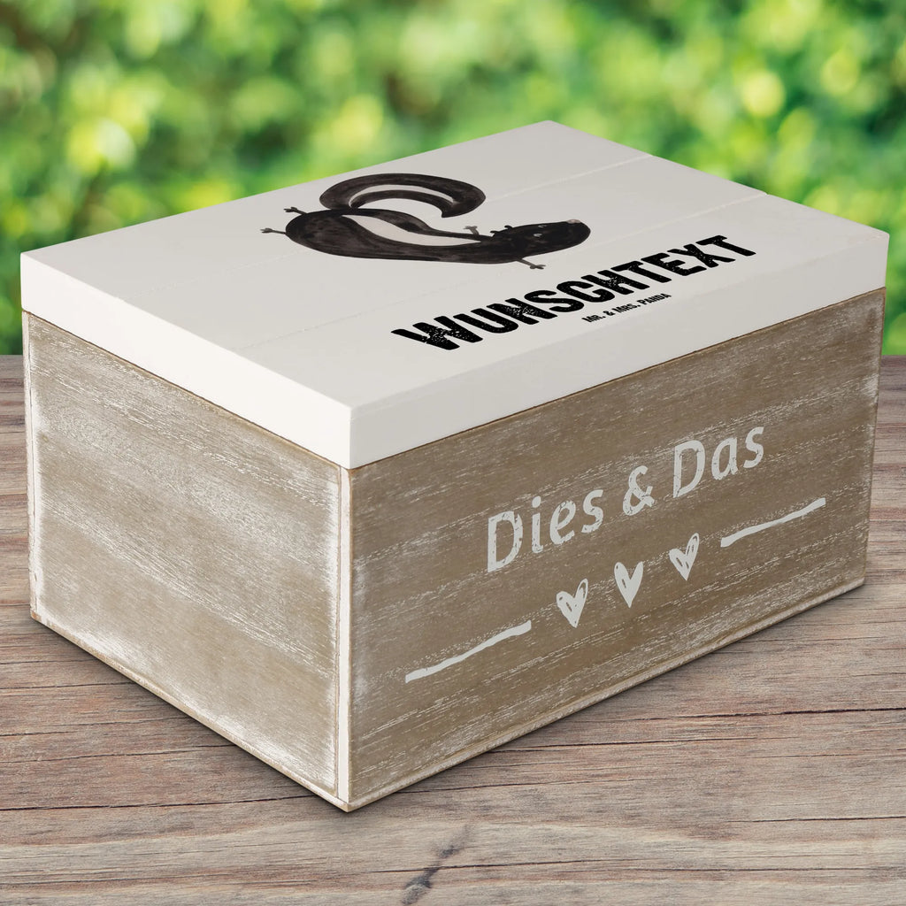Personalizowane drewniane pudełko skunks stojka Holzkiste mit Namen, Truhe mit Namen, Dekokiste Personalisiert, GEschenkdose Personalisiert, Erinnerungsbox mit Namen, Dekokiste mit Namen, Truhe Personalisiert, Kiste mit Namen, Erinnerungsbox Personalisiert, Schatzkiste mit Namen, Schatulle Personalisiert, Schatzkiste Personalisiert, Holzkiste Personalisiert, mit Namen, Geschenkbox Personalisiert, Kiste Personalisiert, Erinnerungskiste Personalisiert, Aufbewahrungsbox Personalisiert, Aufbewahrungsbox mit Namen, Schatulle mit Namen, Stinktier, Skunk, Verpielt, Kind, Stinki, Stinker, Spielplatz, Wildtier, Raubtier