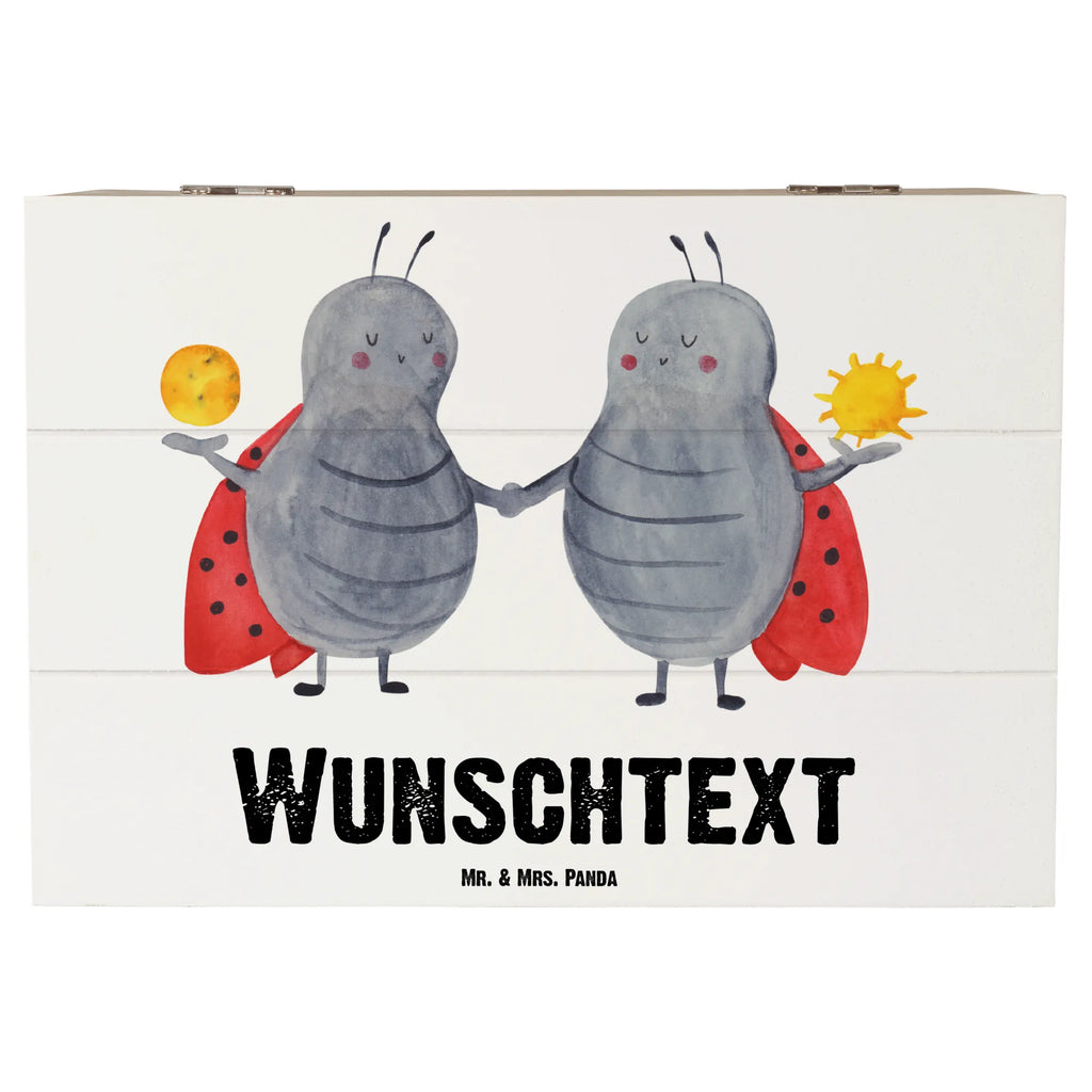 Personalisierte Holzkiste Sternzeichen Zwilling Schatulle mit Namen, Dekokiste Personalisiert, Aufbewahrungsbox mit Namen, Holzkiste Personalisiert, Aufbewahrungsbox Personalisiert, Kiste Personalisiert, Dekokiste mit Namen, Holzkiste mit Namen, mit Namen, Schatulle Personalisiert, Erinnerungsbox mit Namen, Schatzkiste Personalisiert, Erinnerungsbox Personalisiert, Truhe Personalisiert, Kiste mit Namen, GEschenkdose Personalisiert, Erinnerungskiste Personalisiert, Truhe mit Namen, Geschenkbox Personalisiert, Schatzkiste mit Namen, Sternzeichen, Tierkreiszeichen, Horoskop, Astrologie, Aszendent, Geburtstag Mai, Zwillingsschwester, Geschenk Mai, Glückskäfer, Marienkäfer, Zwilling Geschenk, Zwillingsbruder, Zwilling Sternzeichen, Zwillinge, Geschenk Juni