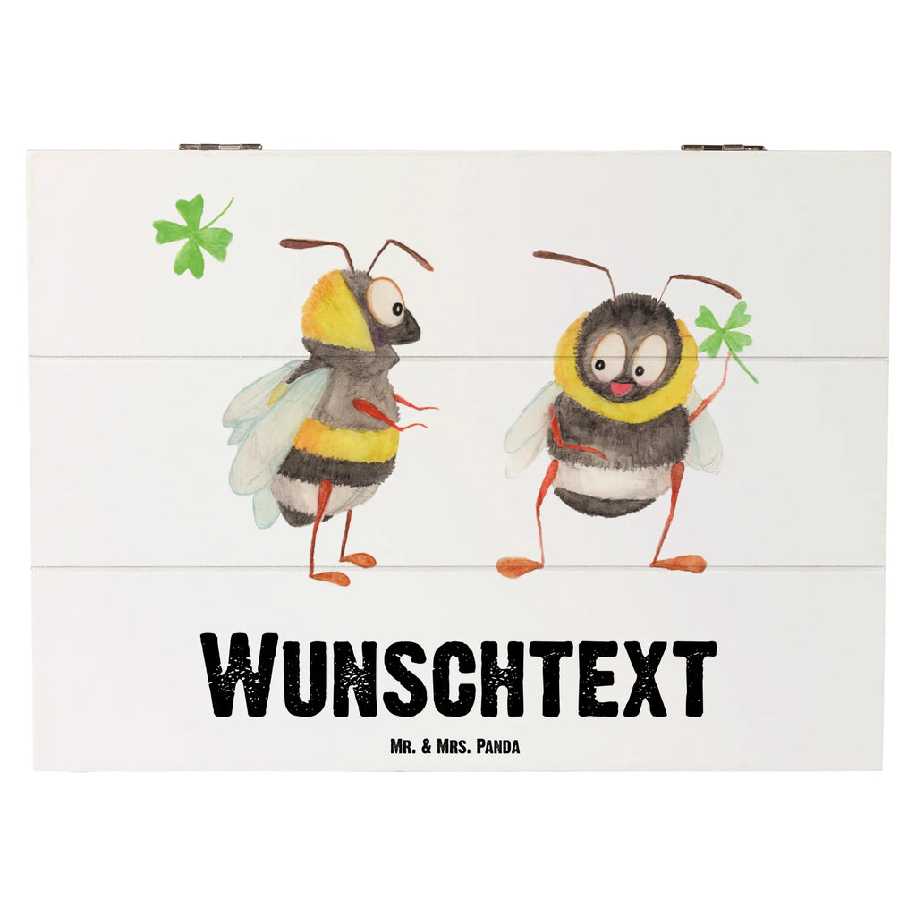 Personalisierte Holzkiste Hummeln Kleeblatt Erinnerungsbox mit Namen, Dekokiste mit Namen, Dekokiste Personalisiert, Truhe mit Namen, Holzkiste mit Namen, Kiste Personalisiert, Truhe Personalisiert, Schatzkiste Personalisiert, Schatzkiste mit Namen, Aufbewahrungsbox Personalisiert, Schatulle Personalisiert, Geschenkbox Personalisiert, Schatulle mit Namen, Kiste mit Namen, Erinnerungsbox Personalisiert, GEschenkdose Personalisiert, Holzkiste Personalisiert, mit Namen, Erinnerungskiste Personalisiert, Aufbewahrungsbox mit Namen, Lustige Sprüche, Tiere, Tiermotive, Gute Laune, glücklich sein, Hummel, Spruch Fröhlich, Biene, Biene Deko, Spruch schön, glücklich Werden, Spruch Positiv