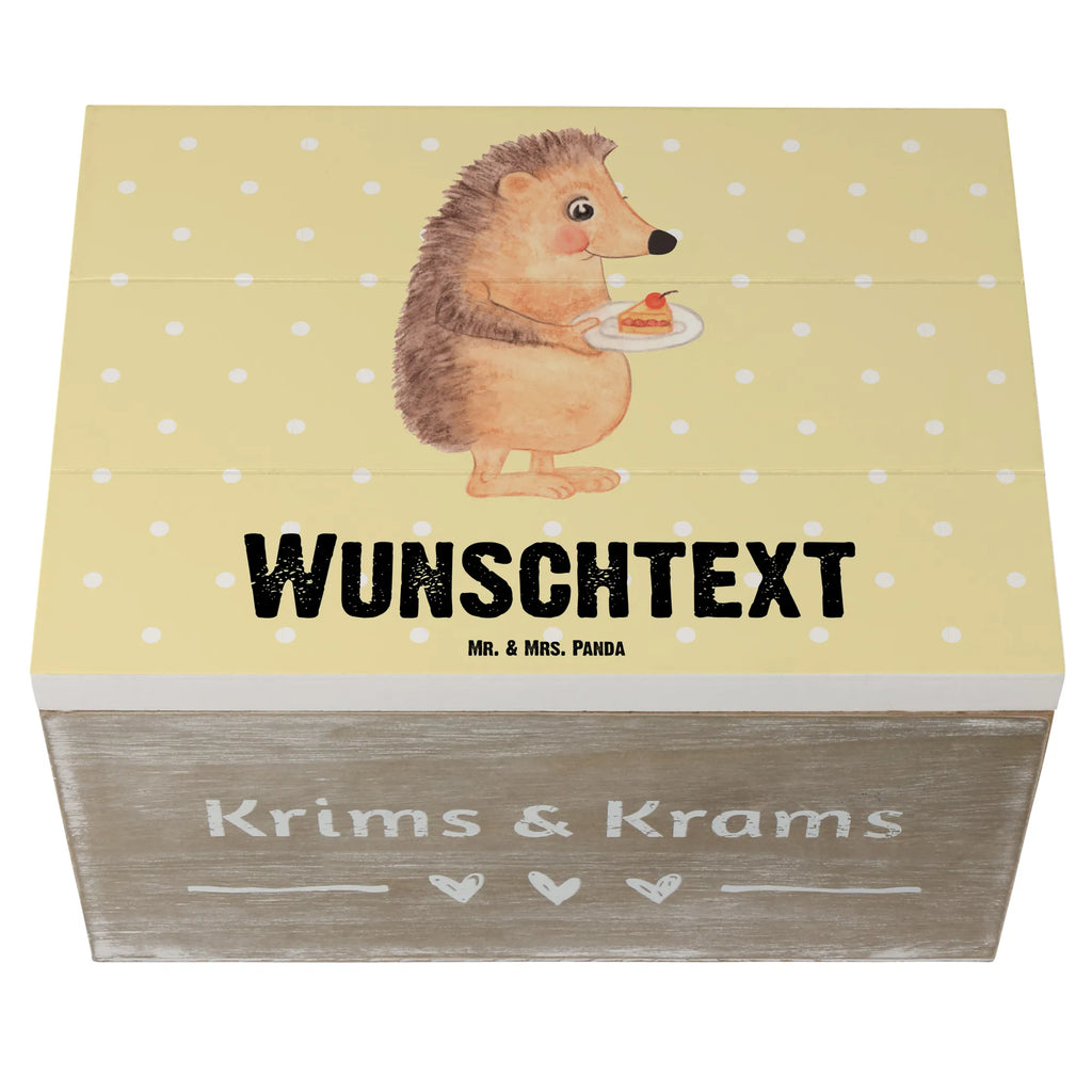 Personalisierte Holzkiste Igel Kuchenstück Kiste Personalisiert, Aufbewahrungsbox mit Namen, Holzkiste mit Namen, mit Namen, Schatzkiste mit Namen, Truhe mit Namen, Truhe Personalisiert, Erinnerungsbox mit Namen, Erinnerungskiste Personalisiert, Kiste mit Namen, GEschenkdose Personalisiert, Erinnerungsbox Personalisiert, Schatulle mit Namen, Aufbewahrungsbox Personalisiert, Schatzkiste Personalisiert, Geschenkbox Personalisiert, Dekokiste Personalisiert, Schatulle Personalisiert, Dekokiste mit Namen, Holzkiste Personalisiert, Lustige Sprüche, Tiere, Tiermotive, Gute Laune, Kuchen, Igel, Backen Geschenk, Torte, Kuchen Backen, Geburtstagskuchen, Essen Spruch, Einladung Party