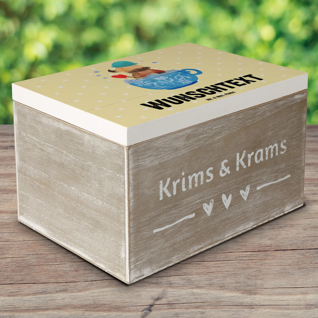 Personalised wooden chest Moth foam bath Kiste mit Namen, Schatulle Personalisiert, Truhe mit Namen, Aufbewahrungsbox mit Namen, mit Namen, Holzkiste mit Namen, Aufbewahrungsbox Personalisiert, Truhe Personalisiert, Holzkiste Personalisiert, Schatzkiste Personalisiert, Dekokiste mit Namen, Geschenkbox Personalisiert, Erinnerungsbox mit Namen, GEschenkdose Personalisiert, Kiste Personalisiert, Dekokiste Personalisiert, Erinnerungsbox Personalisiert, Schatzkiste mit Namen, Erinnerungskiste Personalisiert, Schatulle mit Namen, Lustige Sprüche, Tiere, Tiermotive, Gute Laune, Badezimmerdeko, Träumen, Badezimmer, Nachtfalter, Schaumbad, Verträumt, Bad, Ziele, Baden, WC, Tasse, Zeitmanagement