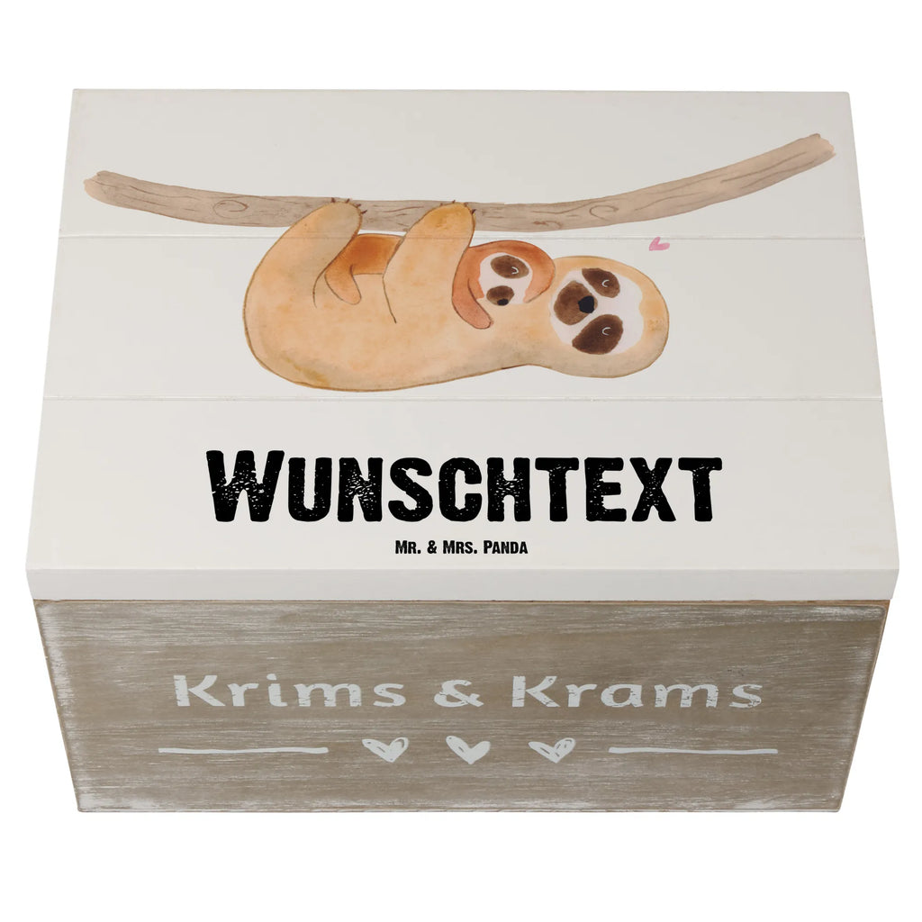 Personalisierte Holzkiste Faultier Kind Holzkiste mit Namen, Aufbewahrungsbox Personalisiert, Schatzkiste mit Namen, Erinnerungskiste Personalisiert, GEschenkdose Personalisiert, mit Namen, Truhe mit Namen, Schatulle mit Namen, Holzkiste Personalisiert, Truhe Personalisiert, Erinnerungsbox mit Namen, Dekokiste mit Namen, Kiste mit Namen, Schatzkiste Personalisiert, Dekokiste Personalisiert, Schatulle Personalisiert, Kiste Personalisiert, Geschenkbox Personalisiert, Aufbewahrungsbox mit Namen, Erinnerungsbox Personalisiert, Faultier, Faultier Deko, Faultier Geschenk, Liebe, Baby, Geburt, Spaß, Mama, Mutter, Niedlichkeit, Kinder, Kind, Faulheit