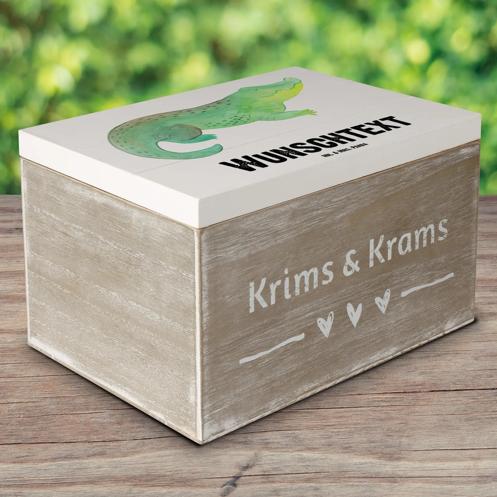 Personalised wooden chest Crocodile Aufbewahrungsbox Personalisiert, Erinnerungskiste Personalisiert, Truhe Personalisiert, Erinnerungsbox mit Namen, Aufbewahrungsbox mit Namen, Dekokiste Personalisiert, Kiste mit Namen, Holzkiste mit Namen, GEschenkdose Personalisiert, mit Namen, Schatzkiste mit Namen, Kiste Personalisiert, Holzkiste Personalisiert, Erinnerungsbox Personalisiert, Truhe mit Namen, Dekokiste mit Namen, Schatulle mit Namen, Geschenkbox Personalisiert, Schatulle Personalisiert, Schatzkiste Personalisiert, Urlaub, Meerestiere, Meer, Reiselust, Krokodil, Freundin, Lieblingsmensch, Verrückt sein, Abenteuerlust, Beste Freundin, Krokodile, Spontan sein
