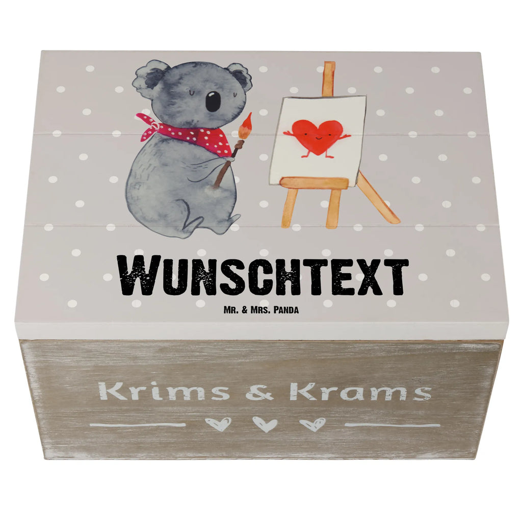 Personalised wooden chest Koala bear Artist Truhe mit Namen, Holzkiste Personalisiert, Dekokiste mit Namen, Erinnerungskiste Personalisiert, Erinnerungsbox Personalisiert, Erinnerungsbox mit Namen, Kiste Personalisiert, Aufbewahrungsbox mit Namen, Geschenkbox Personalisiert, Truhe Personalisiert, Kiste mit Namen, Schatzkiste Personalisiert, Schatulle mit Namen, Dekokiste Personalisiert, Holzkiste mit Namen, mit Namen, Aufbewahrungsbox Personalisiert, GEschenkdose Personalisiert, Schatzkiste mit Namen, Schatulle Personalisiert, Koala, Koalabär, Liebe, Liebesgeschenk, Zeichnen, Gefühle, Liebensbeweis, Künstler