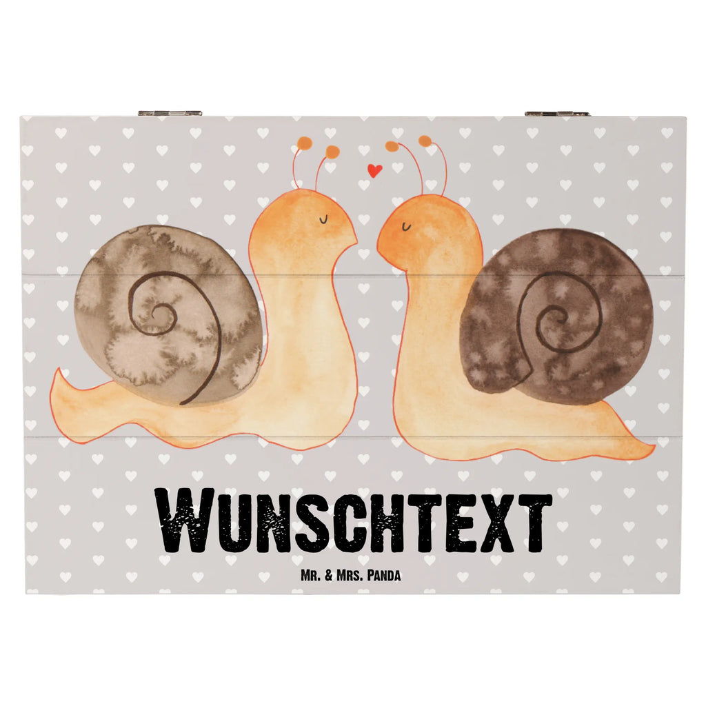 Personalisierte Holzkiste Schnecken Liebe Schatulle mit Namen, Dekokiste Personalisiert, Schatzkiste mit Namen, Erinnerungskiste, Holzkiste Personalisiert, Truhe mit Namen, mit Namen, Dekokiste mit Namen, Erinnerungskiste Personalisiert, Schatzkiste Personalisiert, Schatulle Personalisiert, GEschenkdose personalisiert, Aufbewahrungsbox mit Namen, Truhe Personalisiert, Holzkiste mit Namen, Kiste mit Namen, Geschenkbox personalisiert, Erinnerungsbox Personalisiert, Kiste Personalisiert, Aufbewahrungsbox Personalisiert, Erinnerungsbox mit Namen, Liebe, Partner, Freund, Freundin, Ehemann, Ehefrau, Heiraten, Verlobung, Heiratsantrag, Liebesgeschenk, Jahrestag, Hocheitstag