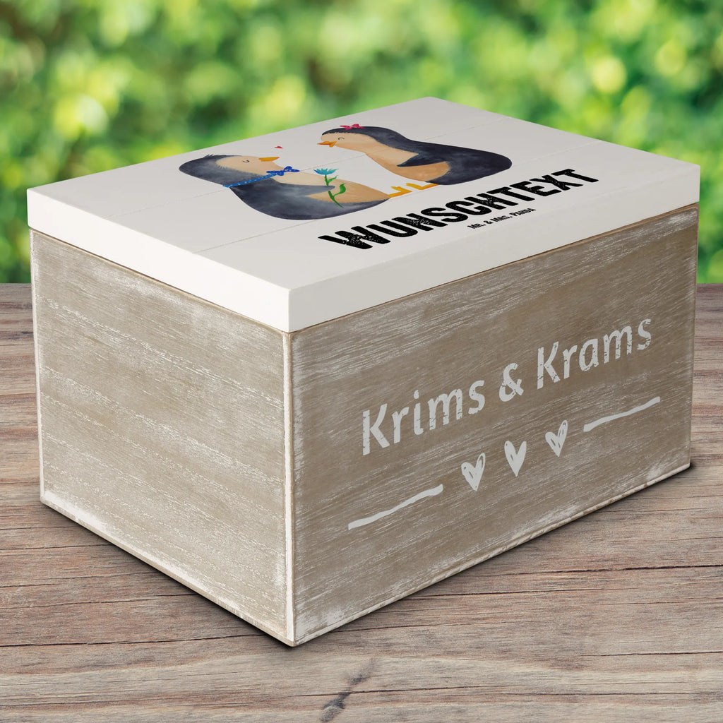 Personalizowane drewniane pudełko Pingwin para Schatzkiste Personalisiert, Aufbewahrungsbox Personalisiert, Holzkiste mit Namen, Schatzkiste mit Namen, GEschenkdose Personalisiert, mit Namen, Aufbewahrungsbox mit Namen, Kiste Personalisiert, Geschenkbox Personalisiert, Erinnerungsbox Personalisiert, Truhe Personalisiert, Schatulle mit Namen, Schatulle Personalisiert, Dekokiste Personalisiert, Truhe mit Namen, Kiste mit Namen, Erinnerungskiste Personalisiert, Erinnerungsbox mit Namen, Holzkiste Personalisiert, Dekokiste mit Namen, Pinguin, Liebespaar, Große Liebe, Traumpaar, Hochzeit, Verlobung, Liebesgeschenk, Jahrestag, Hochzeitstag, Hochzeitsgeschenk, Liebe, Pinguine, Liebesbeweis
