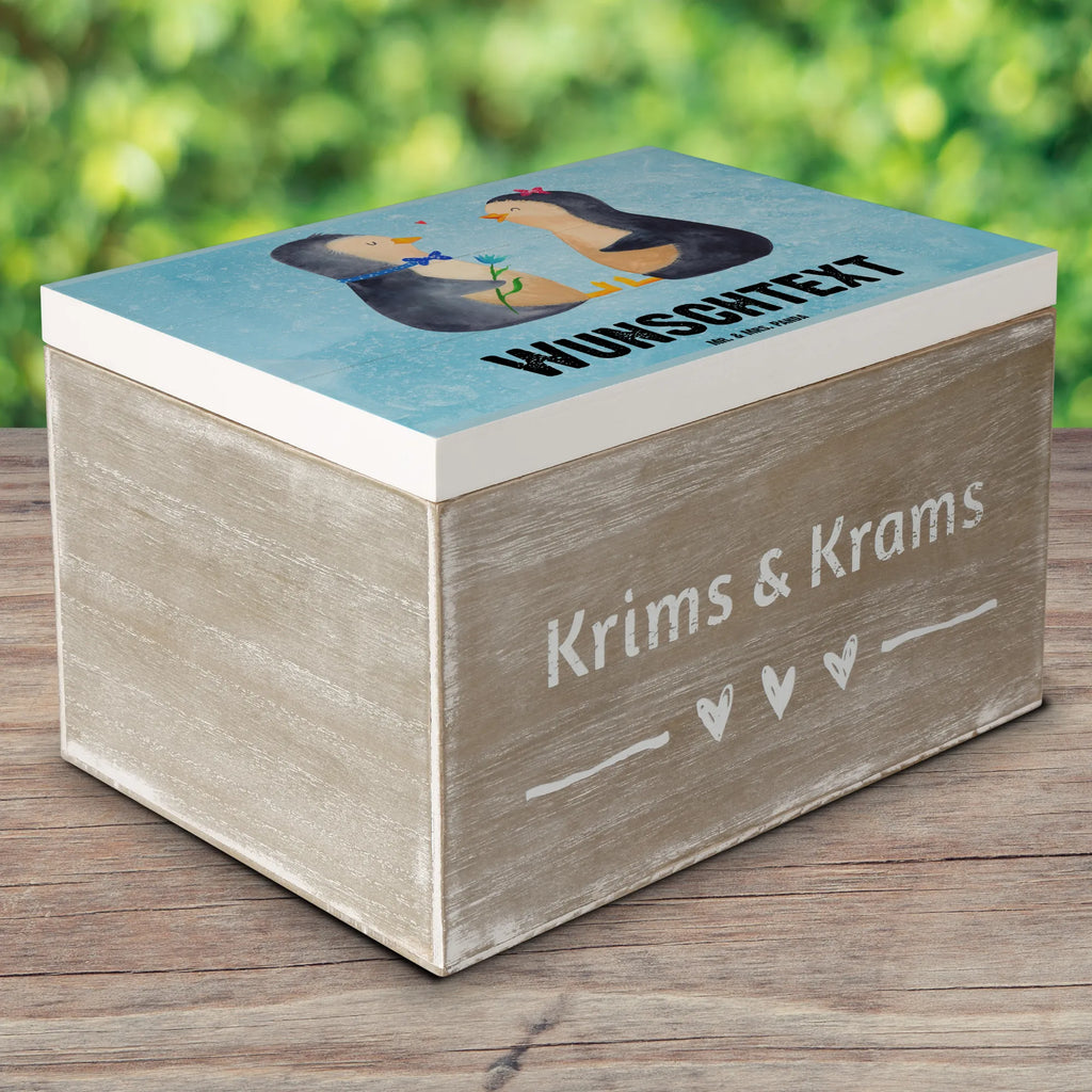 Personalizowane drewniane pudełko Pingwin para Schatzkiste Personalisiert, Aufbewahrungsbox Personalisiert, Holzkiste mit Namen, Schatzkiste mit Namen, GEschenkdose Personalisiert, mit Namen, Aufbewahrungsbox mit Namen, Kiste Personalisiert, Geschenkbox Personalisiert, Erinnerungsbox Personalisiert, Truhe Personalisiert, Schatulle mit Namen, Schatulle Personalisiert, Dekokiste Personalisiert, Truhe mit Namen, Kiste mit Namen, Erinnerungskiste Personalisiert, Erinnerungsbox mit Namen, Holzkiste Personalisiert, Dekokiste mit Namen, Pinguin, Liebespaar, Große Liebe, Traumpaar, Hochzeit, Verlobung, Liebesgeschenk, Jahrestag, Hochzeitstag, Hochzeitsgeschenk, Liebe, Pinguine, Liebesbeweis