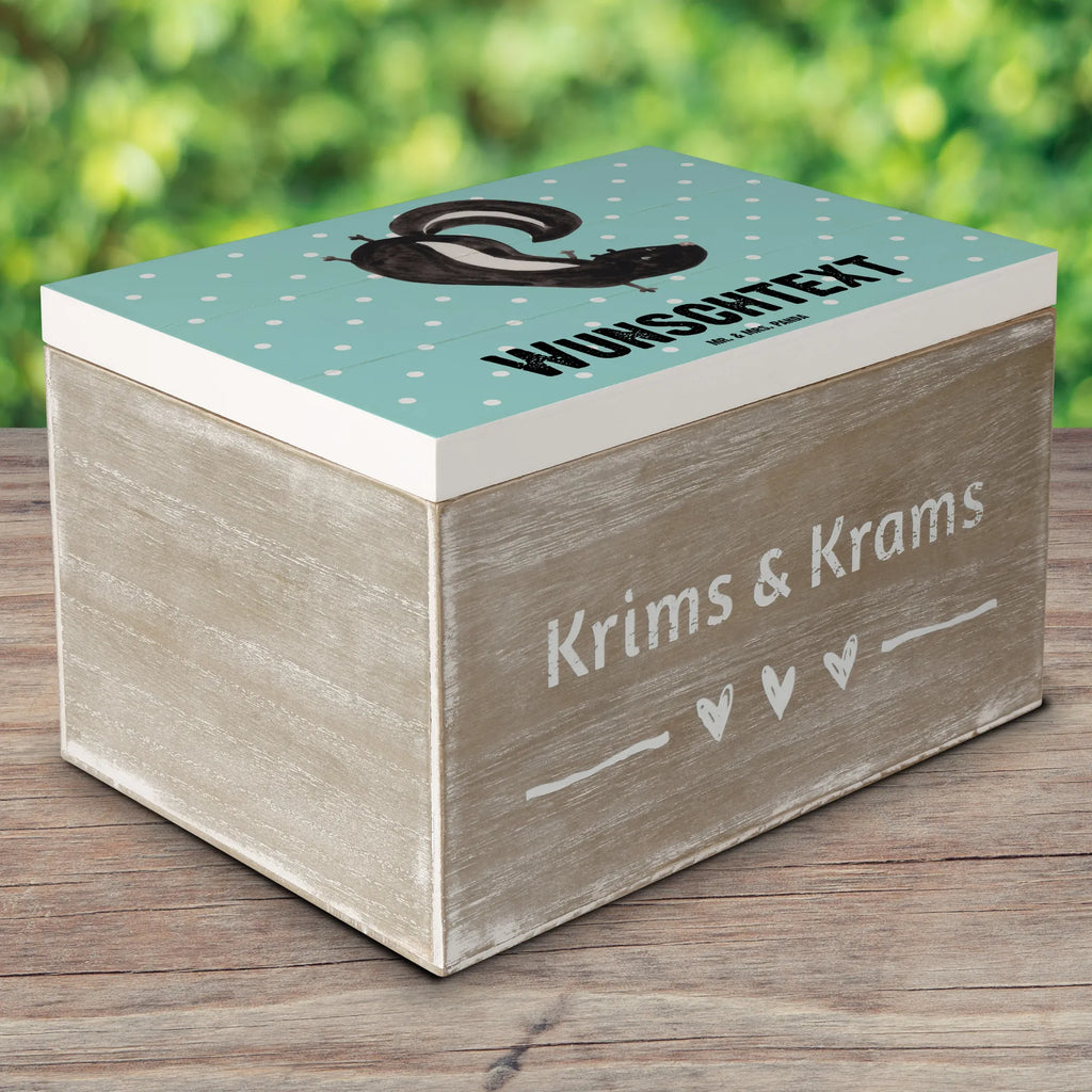 Personalizowane drewniane pudełko skunks stojka Holzkiste mit Namen, Truhe mit Namen, Dekokiste Personalisiert, GEschenkdose Personalisiert, Erinnerungsbox mit Namen, Dekokiste mit Namen, Truhe Personalisiert, Kiste mit Namen, Erinnerungsbox Personalisiert, Schatzkiste mit Namen, Schatulle Personalisiert, Schatzkiste Personalisiert, Holzkiste Personalisiert, mit Namen, Geschenkbox Personalisiert, Kiste Personalisiert, Erinnerungskiste Personalisiert, Aufbewahrungsbox Personalisiert, Aufbewahrungsbox mit Namen, Schatulle mit Namen, Stinktier, Skunk, Verpielt, Kind, Stinki, Stinker, Spielplatz, Wildtier, Raubtier