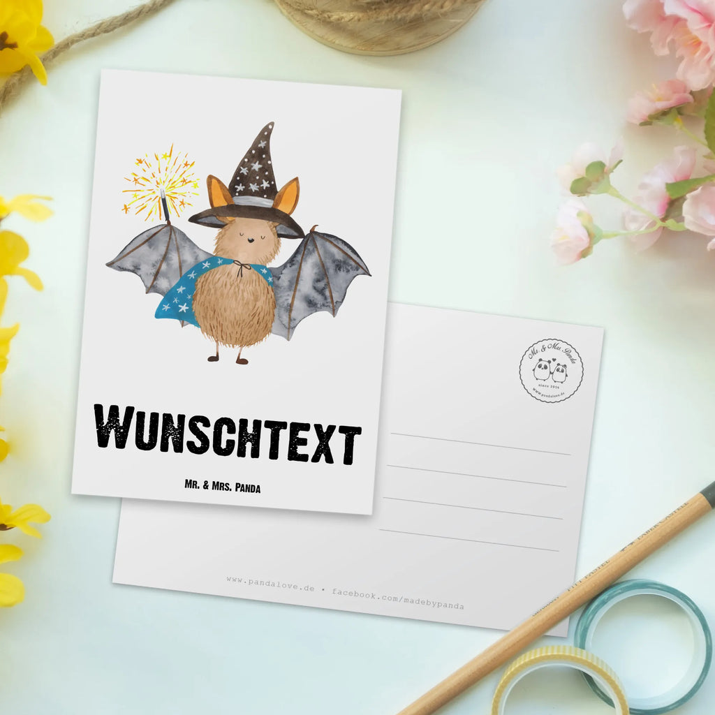 Personalisierte Postkarte Fledermaus Zauberer Postkarte mit Namen, Geschenkkarte mit Namen, Postkarte mit Wunschtext, Karte mit Namen, Einladung mit Namen, Postkarte bedrucken, Postkarte personalisierbar, Karte mit Wunschtext, Grußkarte mit Wunschtext, Grußkarte mit Namen, Geschenkkarte mit Wunschtext, Ansichtskarte mit Wunschtext, Ansichtskarte mit Namen, Einladung mit Wunschtext, Tiermotive, Gute Laune, lustige Sprüche, Tiere, Fledermaus, Zauberer, Fledermäuse, reinsteigern, Magier, Frauen