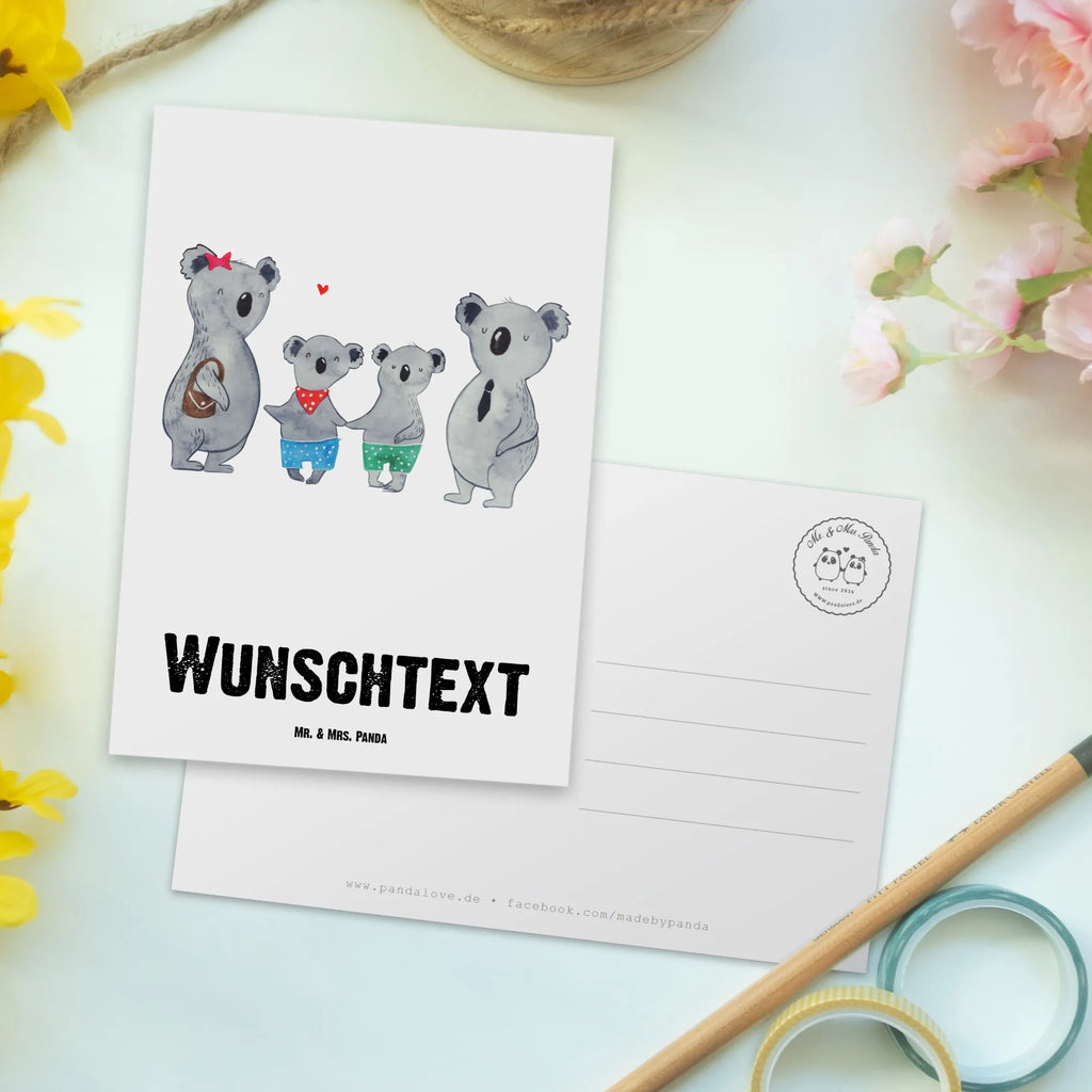 Personalisierte Postkarte Koala Familie zwei Ansichtskarte mit Wunschtext, Postkarte mit Namen, Geschenkkarte mit Namen, Postkarte mit Wunschtext, Karte mit Namen, Karte mit Wunschtext, Einladung mit Wunschtext, Postkarte bedrucken, Ansichtskarte mit Namen, Grußkarte mit Namen, Geschenkkarte mit Wunschtext, Postkarte personalisierbar, Grußkarte mit Wunschtext, Einladung mit Namen, Familie, Vatertag, Muttertag, Bruder, Schwester, Mama, Papa, Oma, Opa, Koalafamilie, Koala, beste Familie, Lieblingsfamilie, Koalabär, Familienleben, Familienzeit