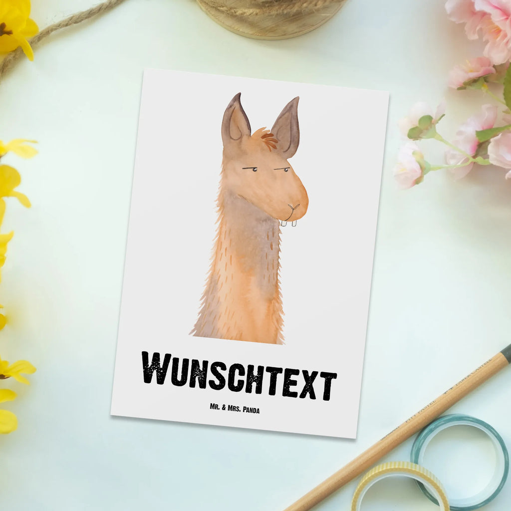 Personalisierte Postkarte Lamakopf Genervt Geschenkkarte mit Wunschtext, Postkarte mit Namen, Geschenkkarte mit Namen, Postkarte bedrucken, Ansichtskarte mit Wunschtext, Grußkarte mit Wunschtext, Karte mit Wunschtext, Postkarte mit Wunschtext, Ansichtskarte mit Namen, Einladung mit Namen, Postkarte personalisierbar, Grußkarte mit Namen, Karte mit Namen, Einladung mit Wunschtext, Lama, Alpaka, Chef, Lamas, Azubi, genervt sein, Büroalltag, Büro, Partnerin, Recht haben, Freundin, beste Freundin, Chefin