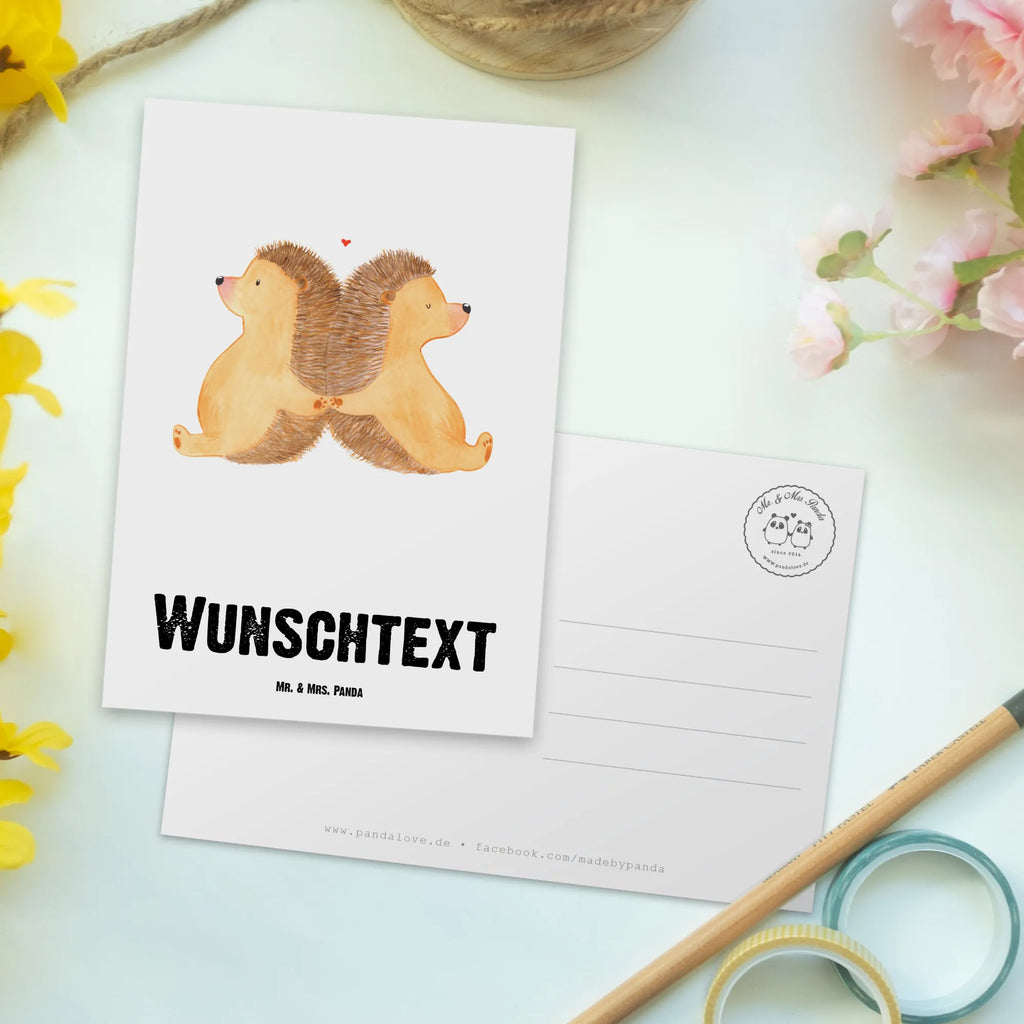 Personalisierte Postkarte Igel händchenhaltend Einladung mit Namen, Postkarte personalisierbar, Postkarte mit Namen, Geschenkkarte mit Wunschtext, Ansichtskarte mit Wunschtext, Geschenkkarte mit Namen, Grußkarte mit Wunschtext, Ansichtskarte mit Namen, Karte mit Namen, Postkarte mit Wunschtext, Karte mit Wunschtext, Einladung mit Wunschtext, Grußkarte mit Namen, Postkarte bedrucken, Liebe, Partner, Freund, Freundin, Ehemann, Ehefrau, Heiraten, Verlobung, Heiratsantrag, Liebesgeschenk, Jahrestag, Hocheitstag, große Liebe, Igel, Lieblingsmensch, Hand in Hand, Gemeinsamkeit, Hochzeit, Love, Liebesbeweis, Liebesbotschaft, Geschenk für zwei, Igelliebe