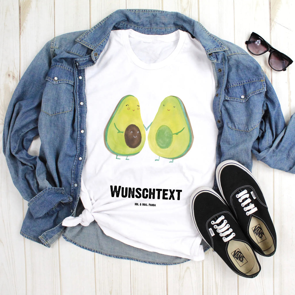 Personalisiertes T-Shirt Avocado Pärchen Wunschtext, Bedrucken, T-Shirt mit Namen, T-Shirt Personalisiert, T-Shirt mit Aufruck, Veggie, Vegan, Avocado, Gesund, Liebe, Avocuddle, Hochzeit, Avocados, Babyparty, Kinder, Familie, Geburt, Babyshower, Schwangerschaft