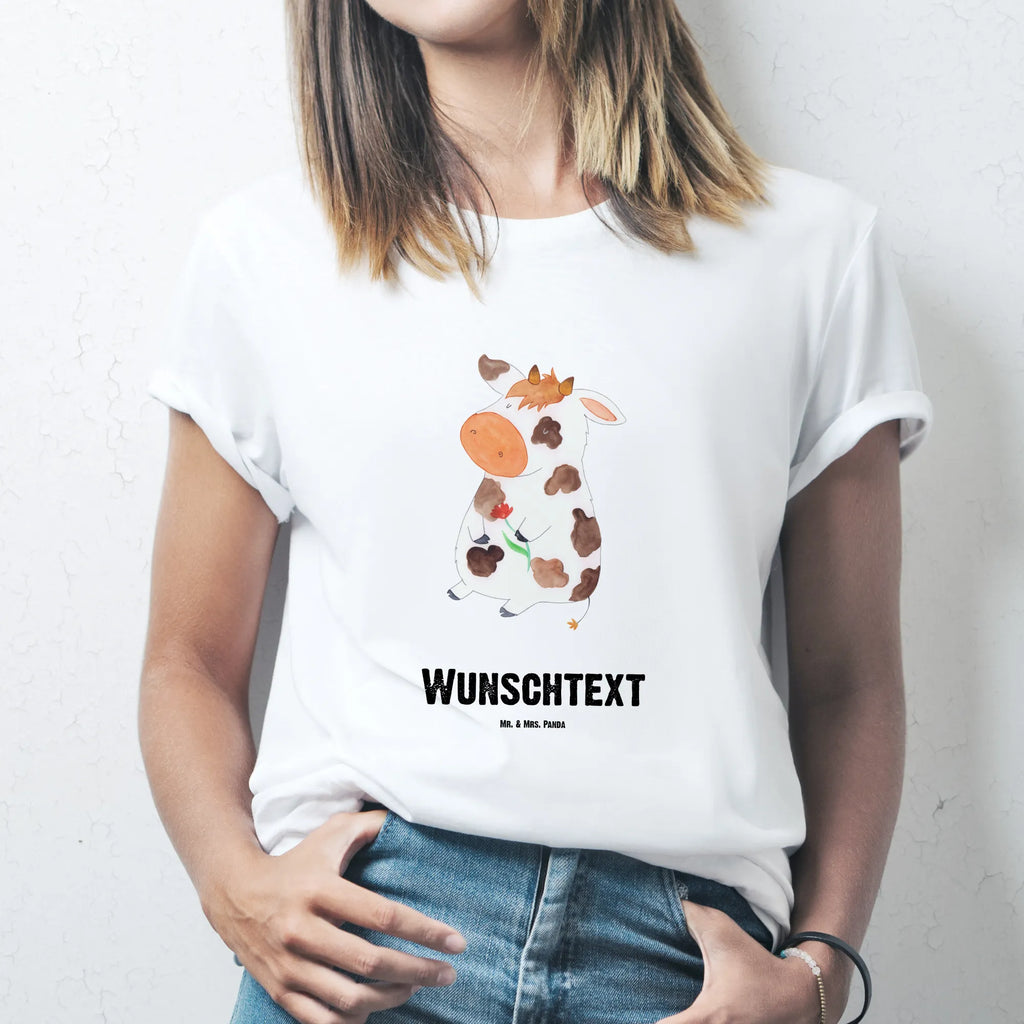 Personalised T-Shirt Cow Wunschtext, T-Shirt mit Aufruck, T-Shirt Personalisiert, T-Shirt mit Namen, Bedrucken, Landwirtin, Hoftiere, Bauernhof, Landwirt, Motivtion, Magie, Milch, Kuh, Träume, Kühe, Milchkuh, Spruch, Flausen, Hof