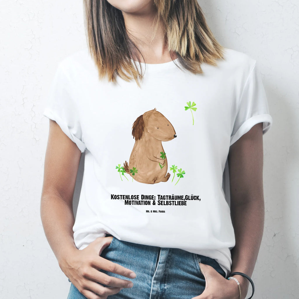 Personalised T-Shirt Dog shamrock T-Shirt mit Namen, T-Shirt mit Aufruck, Männer, Frauen, Wunschtext, Bedrucken, T-Shirt Personalisiert, Hundemotiv, Hund, Haustier, Tierliebhaber, Sprüche, Hunderasse, Hundebesitzer, Glück, Glücksbringer, Neuanfang, Tagträume, Kleeblatt, Motivation, Geschenk, Selbstliebe, Achtsamkeit