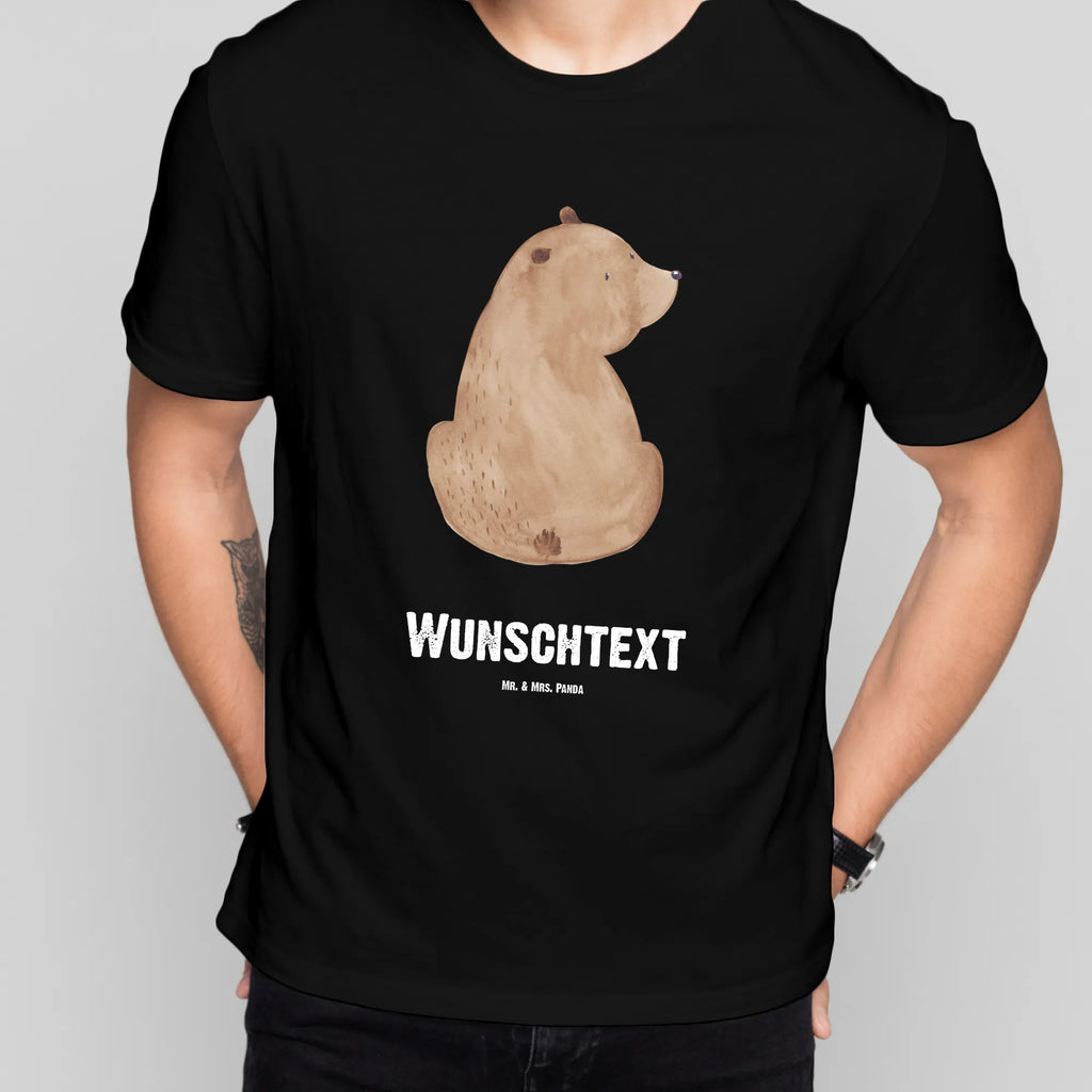 Personalisiertes T-Shirt Bär Schulterblick T-Shirt Personalisiert, Bedrucken, T-Shirt mit Namen, Wunschtext, T-Shirt mit Aufruck, Teddybär, Teddy, Bär, Weisheit, Selbstachtung, Bärenliebe, Motivation, Bären, Weltansicht