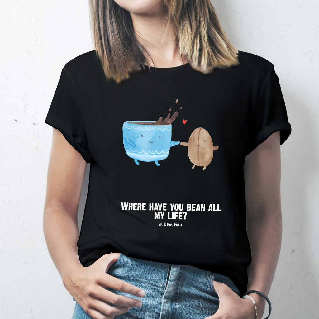 Personalised T-Shirt Coffee Bean Bedrucken, Wunschtext, T-Shirt mit Namen, T-Shirt mit Aufruck, T-Shirt Personalisiert, Lustige Sprüche, Gute Laune, Tiere, Tiermotive, Zufriedenheit, Kaffee, Kaffeebohne, Glück, Genuss