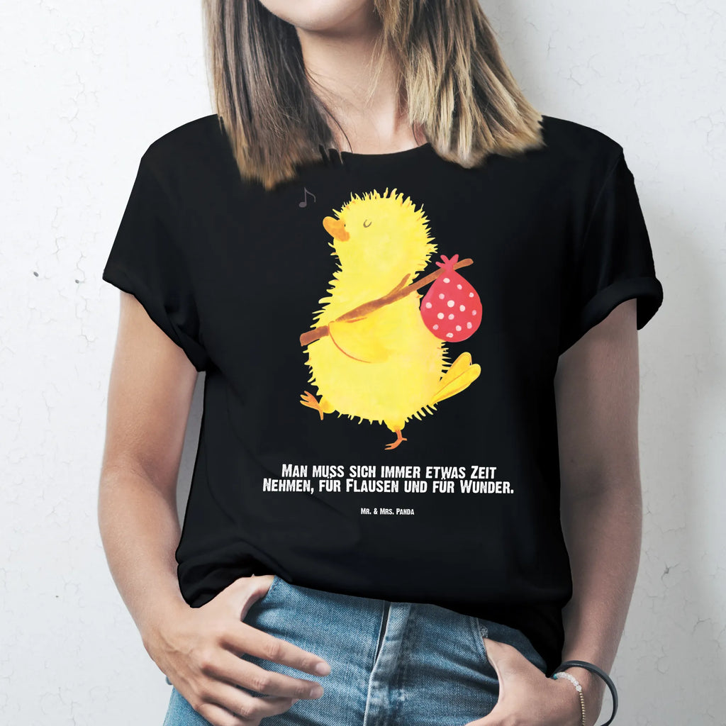 Personalised T-Shirt chick wander Männer, T-Shirt mit Namen, T-Shirt Personalisiert, Bedrucken, Frauen, Wunschtext, T-Shirt mit Aufruck, Ostern, Osterhase, Ostergeschenke, Osternest, Osterdeko, Geschenke zu Ostern, Ostern Geschenk, Ostergeschenke Kinder, Ostern Kinder, Osterei, Grüße, liebe Grüße, Ostergrüße, Flausen, Reisen, Wunder, Weltenbummler, Ei, Ostereier, Frühlingsgefühle, Backpacker, Küken, Frohe Ostern, Zeitmanagement, Zeit, Freude