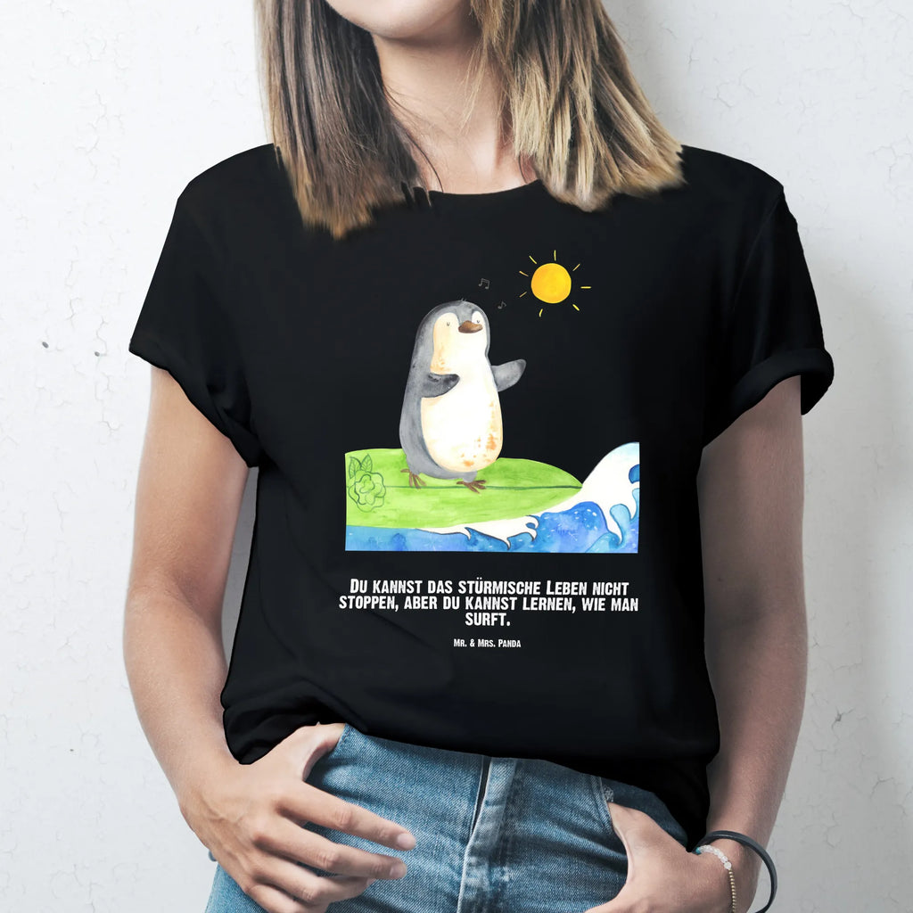 Personalisiertes T-Shirt Pinguin Surfer T-Shirt Personalisiert, Wunschtext, Bedrucken, T-Shirt mit Aufruck, Männer, Frauen, T-Shirt mit Namen, Pinguin, Pinguine, Urlaub, Wellen, Surfer, Portugal, Hawaii, Wellen reiten, surfen