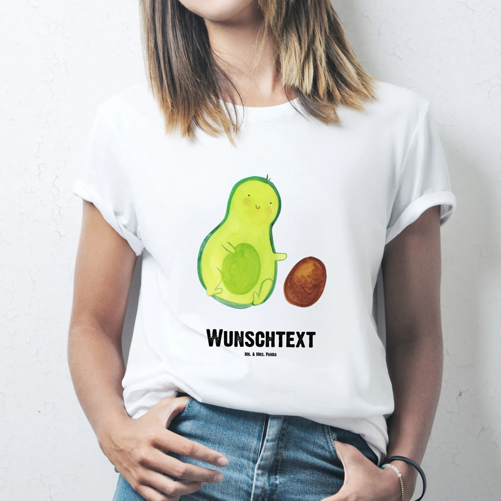 Personalisiertes T-Shirt Avocado rollt Kern T-Shirt mit Namen, T-Shirt mit Aufruck, T-Shirt Personalisiert, Bedrucken, Wunschtext, Avocado, Veggie, Vegan, Gesund, Love, Baby, Säugling, Schwangerschaft, Große Liebe, Zur Geburt, Avocados, Babyparty, Kind, Geburtstag, Liebe, Geburt, Erstes Kind, Schwanger