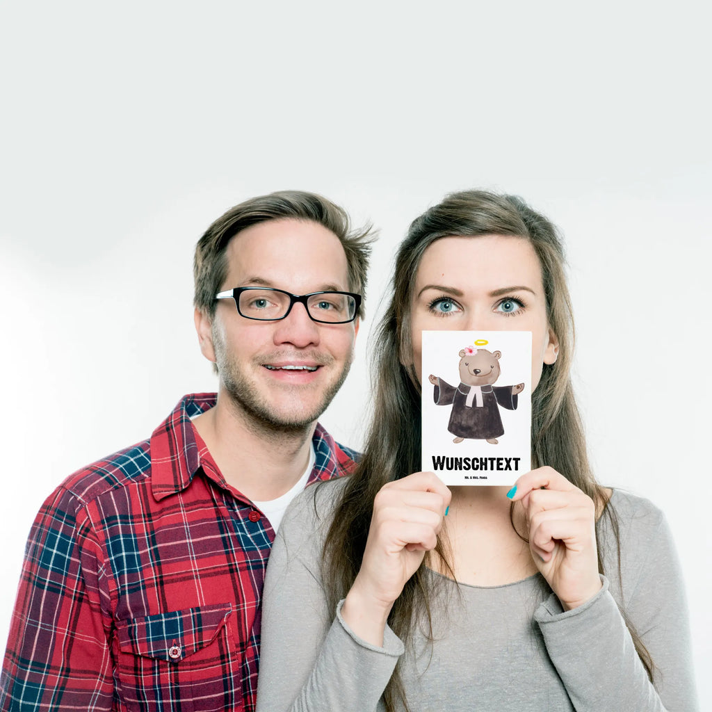 Personalisierte Postkarte Pfarrerin mit Herz Einladung mit Wunschtext, Geschenkkarte mit Wunschtext, Ansichtskarte mit Namen, Grußkarte mit Namen, Geschenkkarte mit Namen, Postkarte personalisierbar, Postkarte mit Wunschtext, Einladung mit Namen, Postkarte bedrucken, Karte mit Wunschtext, Ansichtskarte mit Wunschtext, Karte mit Namen, Postkarte mit Namen, Grußkarte mit Wunschtext, Beruf, Ausbildung, Jubiläum, Abschied, Rente, Kollege, Kollegin, Geschenk, Schenken, Arbeitskollege, Mitarbeiter, Firma, Danke, Dankeschön, Theologin, Dienerin Gottes<br />Geistliche, Predigerin<br />Priesterin, Pfarrerin, Pastorin, Kirche