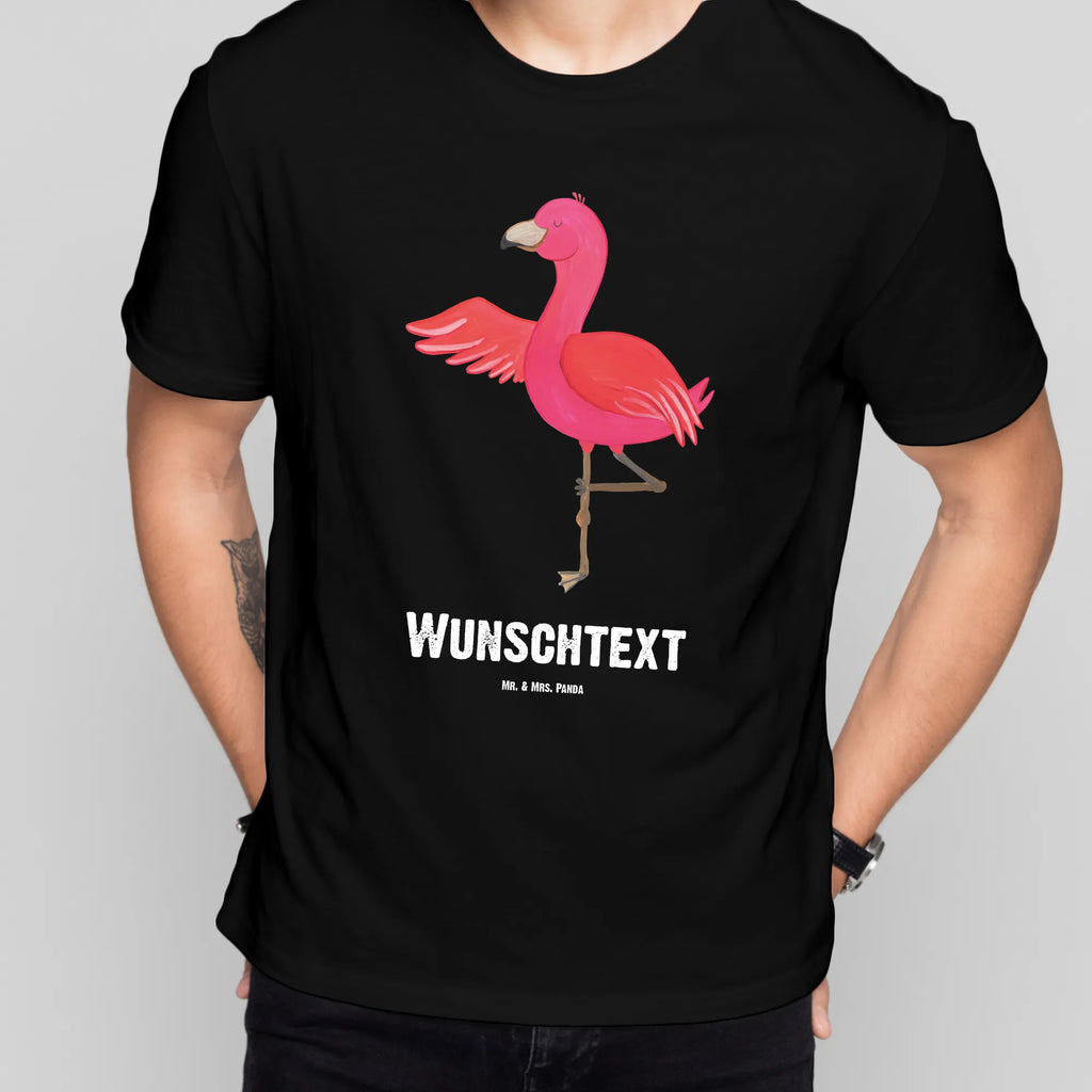 Personalised T-Shirt flamingo yoga Wunschtext, T-Shirt mit Aufruck, T-Shirt Personalisiert, T-Shirt mit Namen, Bedrucken, Flamingo, Aufregen, Yoga, Achtsamkeit, Entspannung, Namaste, Tiefenentspannung, Yoga-Übung, Vogel, Ärger