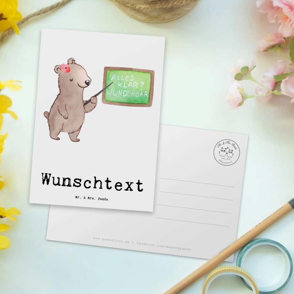 Personalisierte Postkarte Dozentin mit Herz Einladung mit Namen, Postkarte mit Namen, Geschenkkarte mit Wunschtext, Ansichtskarte mit Wunschtext, Karte mit Wunschtext, Ansichtskarte mit Namen, Geschenkkarte mit Namen, Grußkarte mit Wunschtext, Grußkarte mit Namen, Karte mit Namen, Postkarte mit Wunschtext, Einladung mit Wunschtext, Postkarte bedrucken, Postkarte personalisierbar, Beruf, Ausbildung, Jubiläum, Abschied, Rente, Kollege, Kollegin, Geschenk, Schenken, Arbeitskollege, Mitarbeiter, Firma, Danke, Dankeschön, Vorlesung, Akademikerin, Tutorin, Unterricht, Professorin, Uni, Dozentin, Universität