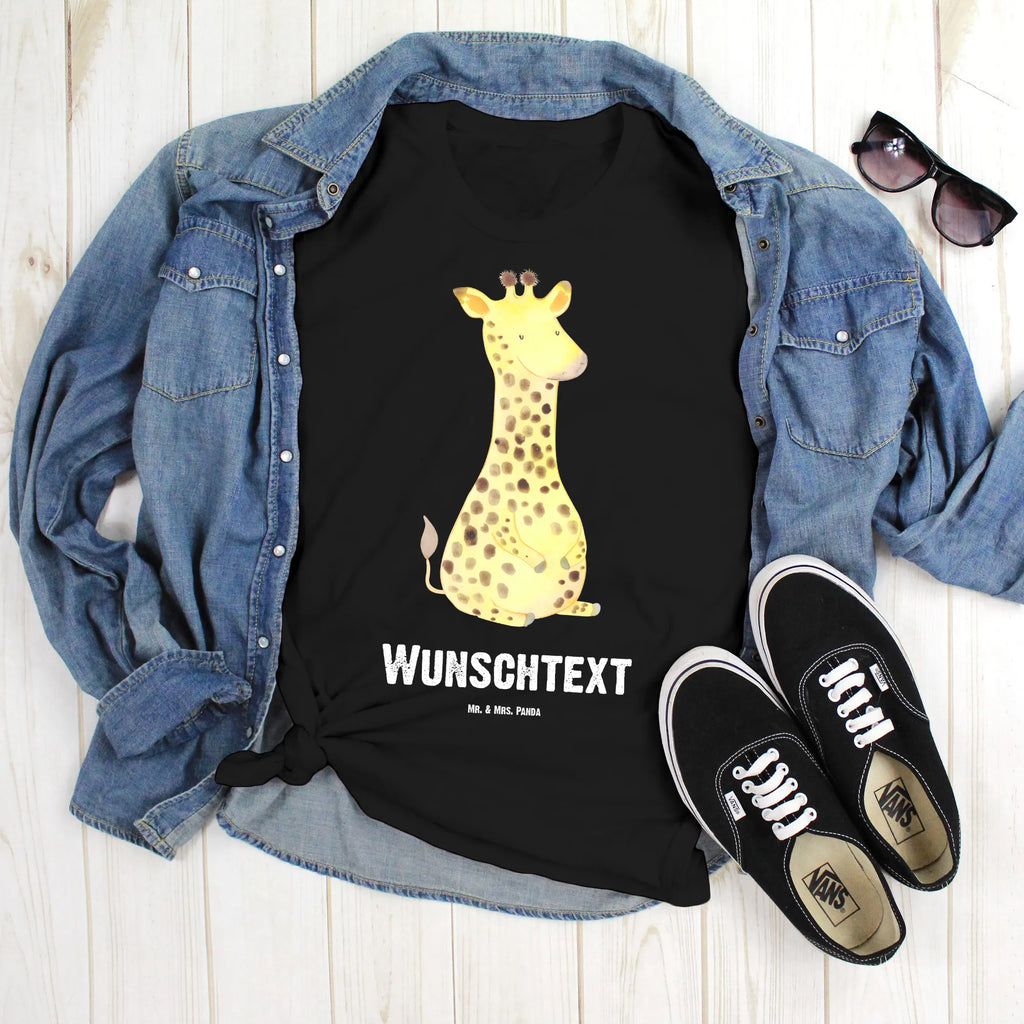 Personalised T-Shirt giraffe Satisfied Bedrucken, T-Shirt mit Aufruck, T-Shirt Personalisiert, Wunschtext, T-Shirt mit Namen, Wildtiere, Afrika, Zufrieden, Giraffe, Glück, Abenteuer