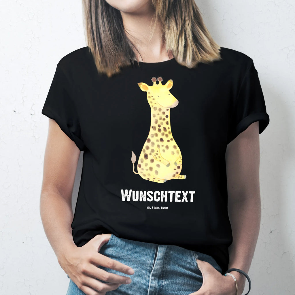 Personalised T-Shirt giraffe Satisfied Bedrucken, T-Shirt mit Aufruck, T-Shirt Personalisiert, Wunschtext, T-Shirt mit Namen, Wildtiere, Afrika, Zufrieden, Giraffe, Glück, Abenteuer