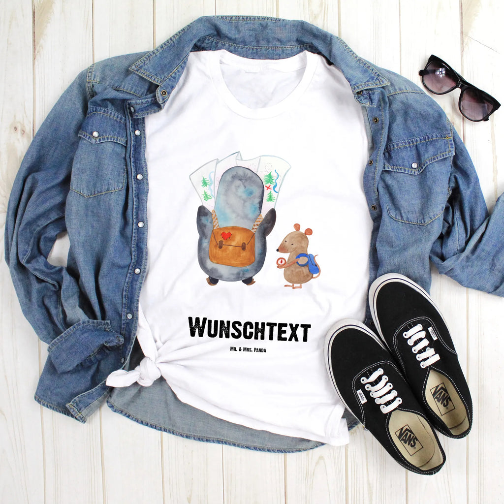 Personalisiertes T-Shirt Pinguin & Maus Wanderer T-Shirt mit Aufruck, T-Shirt mit Namen, Bedrucken, T-Shirt Personalisiert, Wunschtext, Pinguin, Abenteurer, Roadtrip, Pinguine, Ausflug, Abenteuer, Wandern, Wanderlust